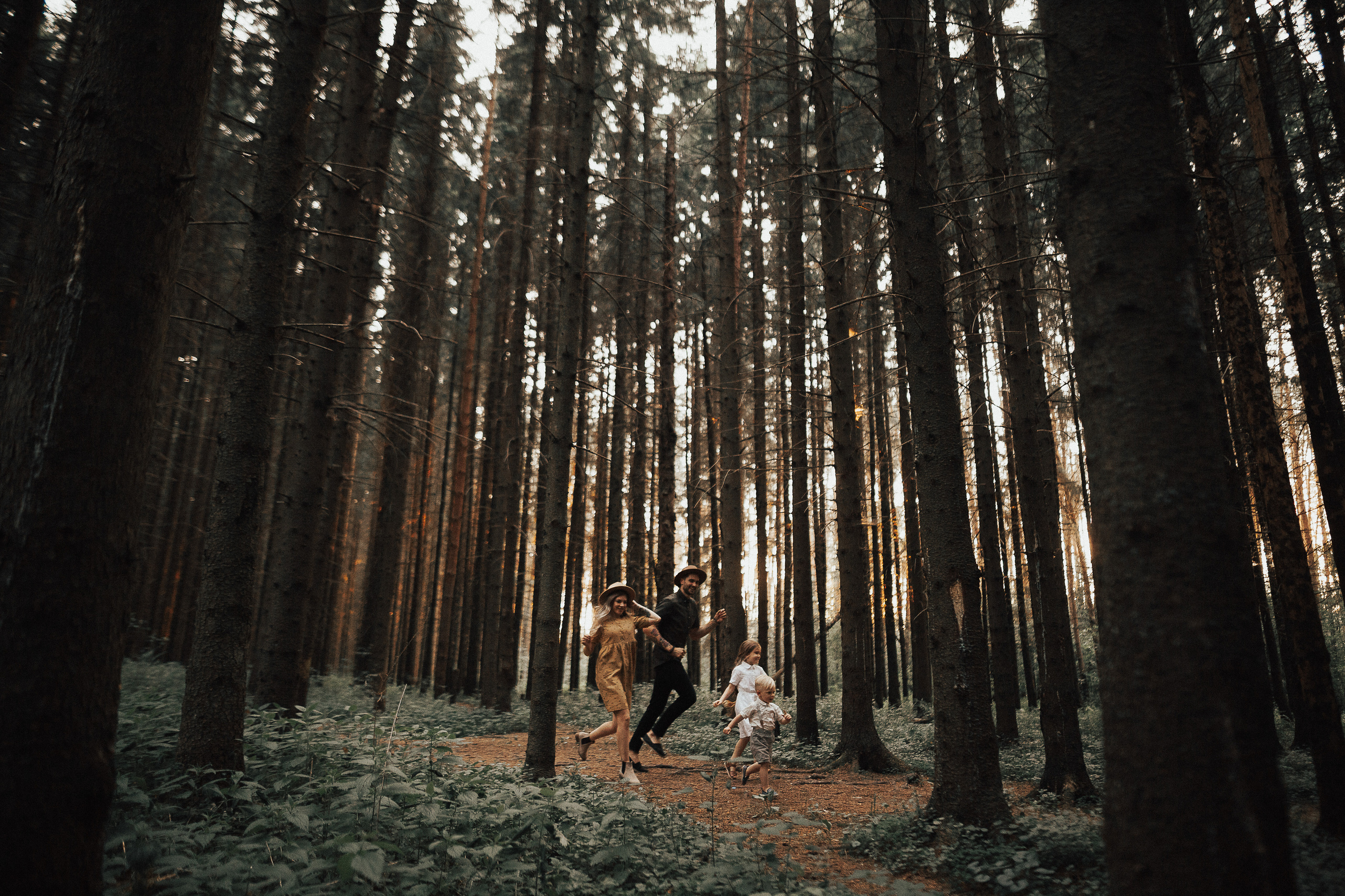 Виктория, Кирилл, Эмилия и Даниэль. Wedding photographers Tbilisi Georgia Alex and Polly