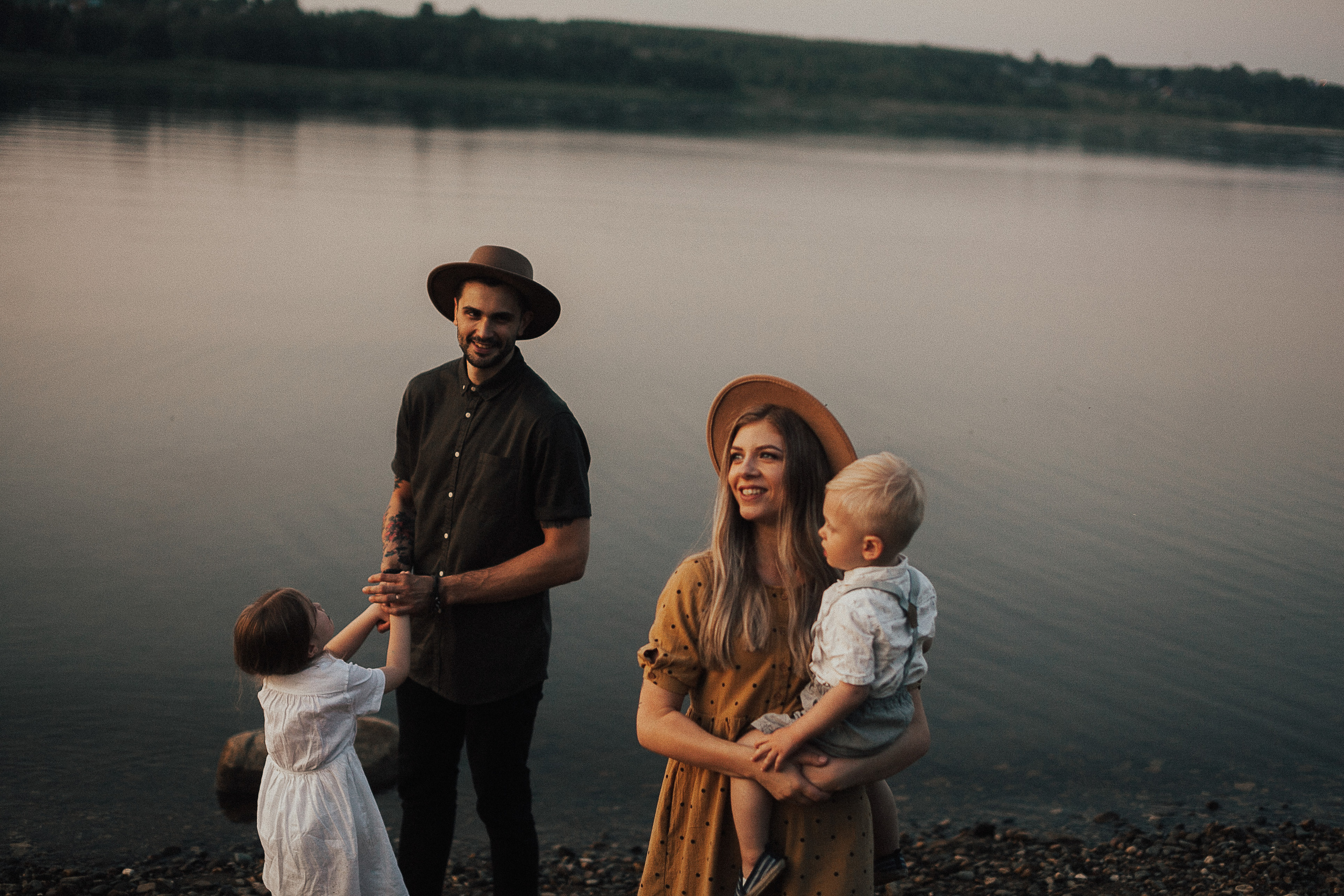 Виктория, Кирилл, Эмилия и Даниэль. Wedding photographers Tbilisi Georgia Alex and Polly