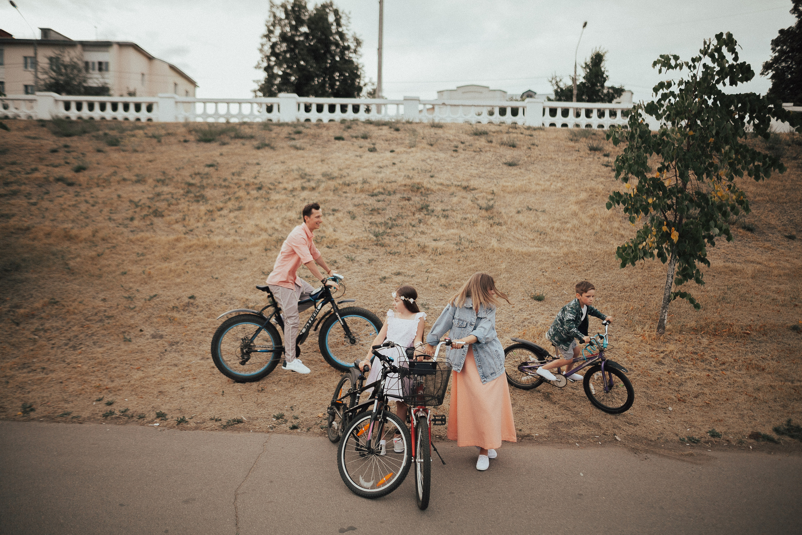 Настя, Илья, Поля и Лев. Wedding photographers Tbilisi Georgia Alex and Polly