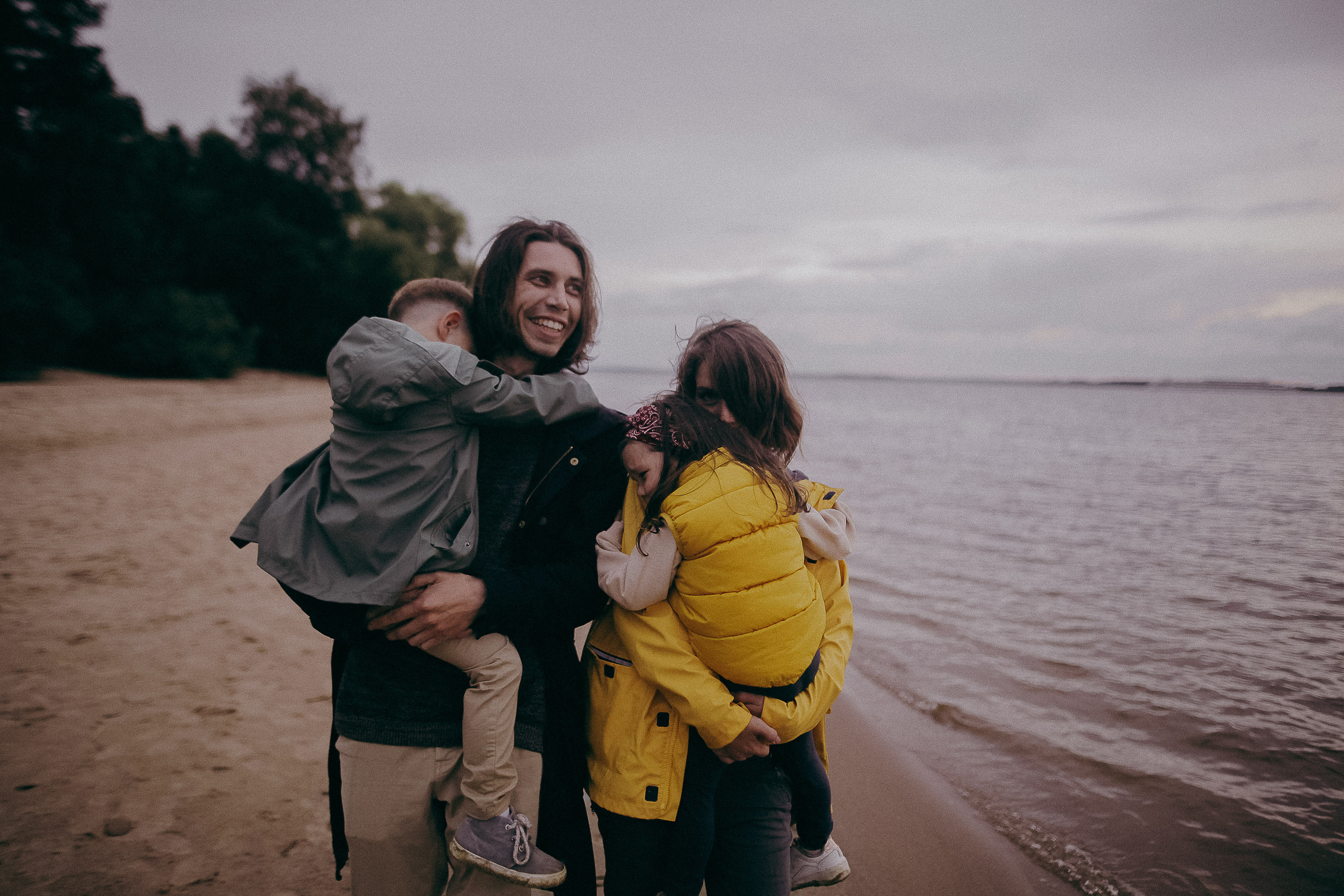 Племя Михайловых. Wedding photographers Tbilisi Georgia Alex and Polly