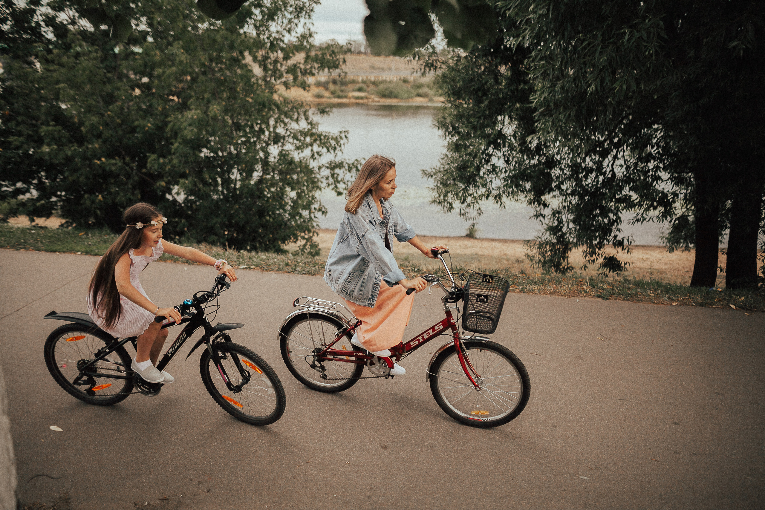 Настя, Илья, Поля и Лев. Wedding photographers Tbilisi Georgia Alex and Polly