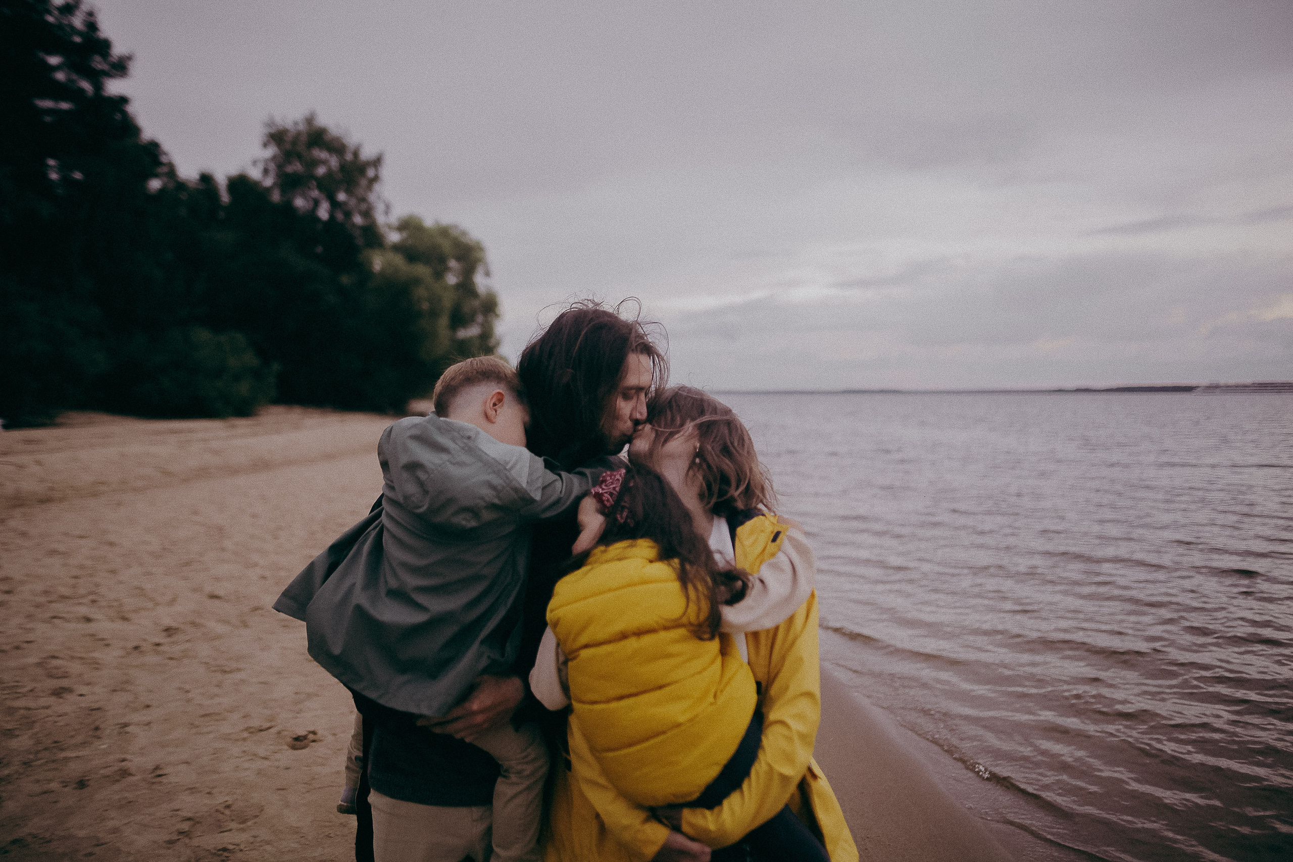 Племя Михайловых. Wedding photographers Tbilisi Georgia Alex and Polly