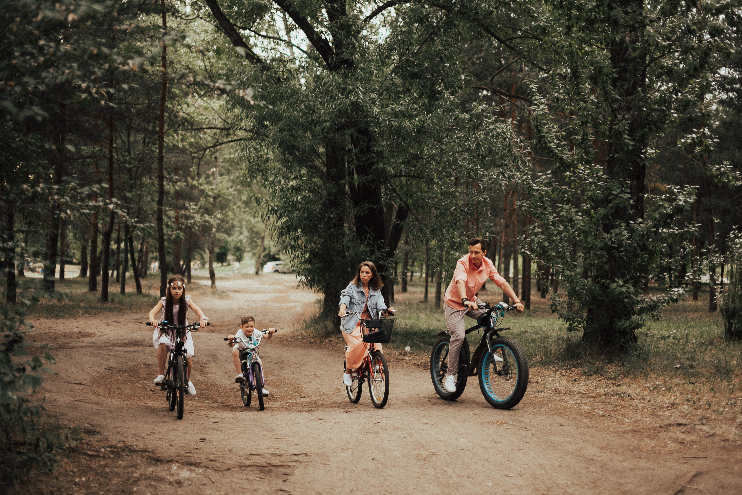 Настя, Илья, Поля и Лев. Wedding photographers Tbilisi Georgia Alex and Polly