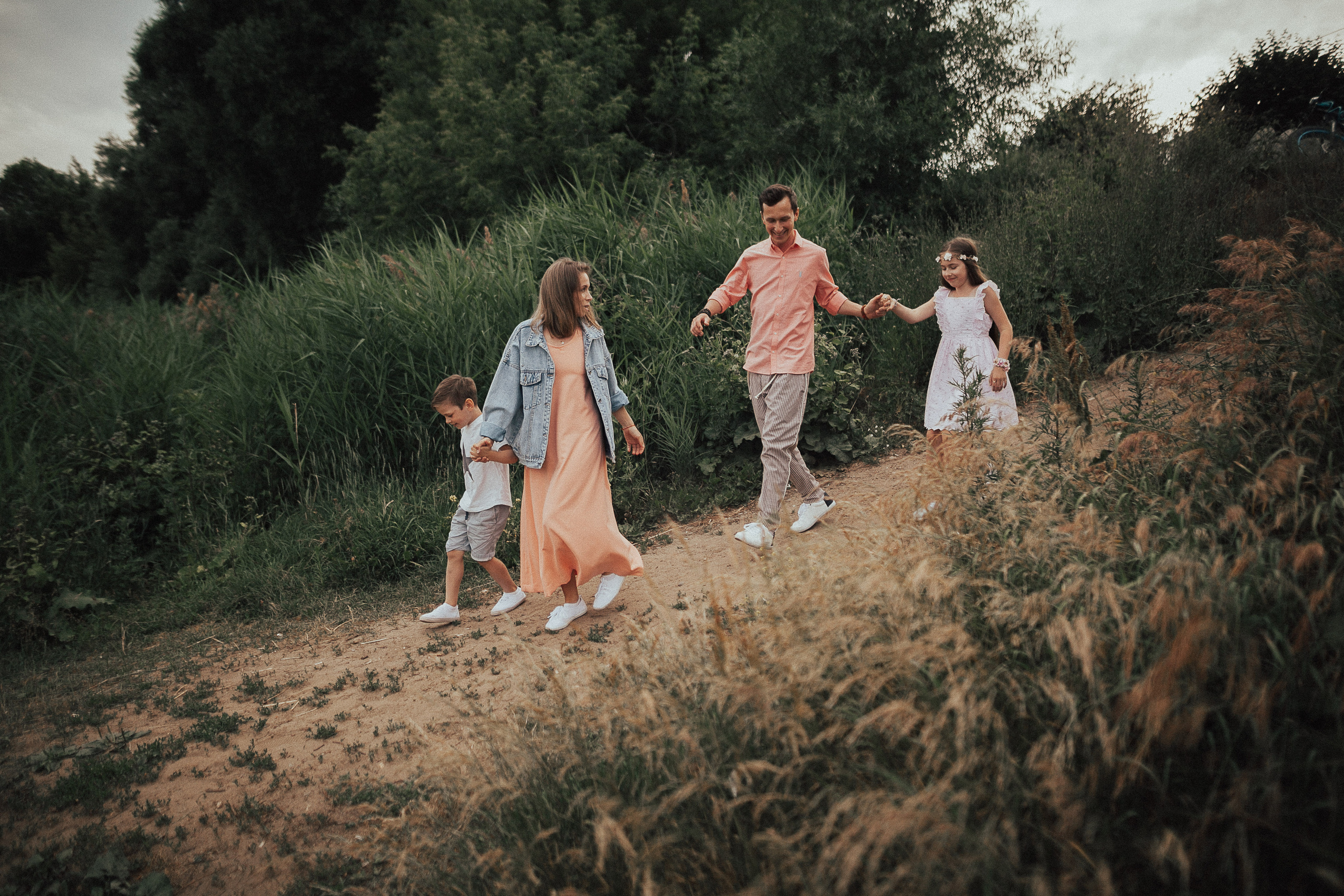 Настя, Илья, Поля и Лев. Wedding photographers Tbilisi Georgia Alex and Polly