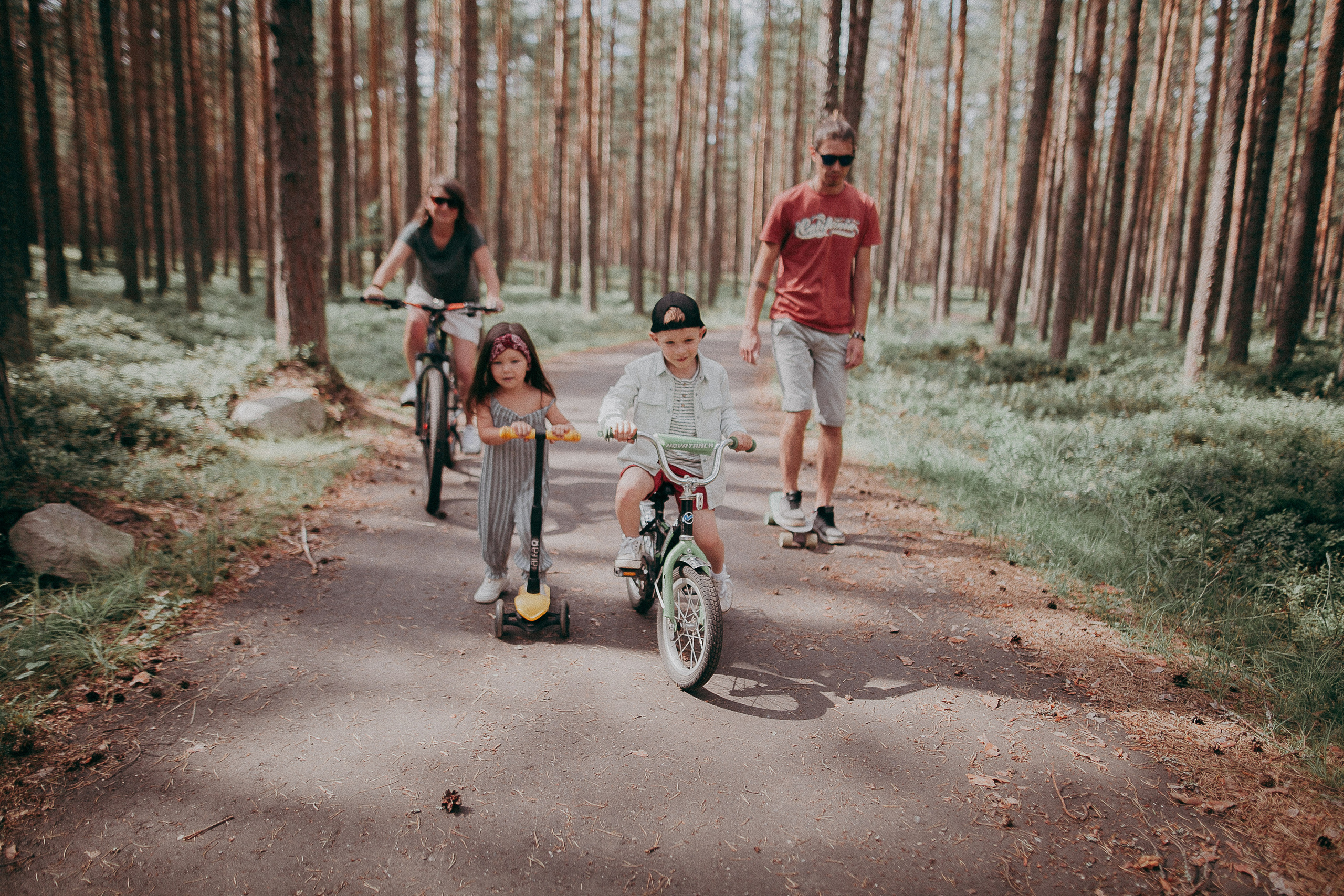 Племя Михайловых. Wedding photographers Tbilisi Georgia Alex and Polly