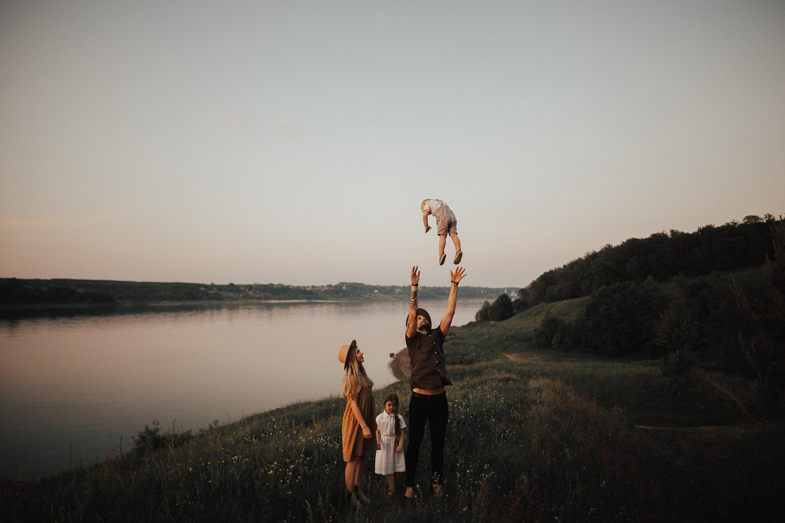 Виктория, Кирилл, Эмилия и Даниэль. Wedding photographers Tbilisi Georgia Alex and Polly