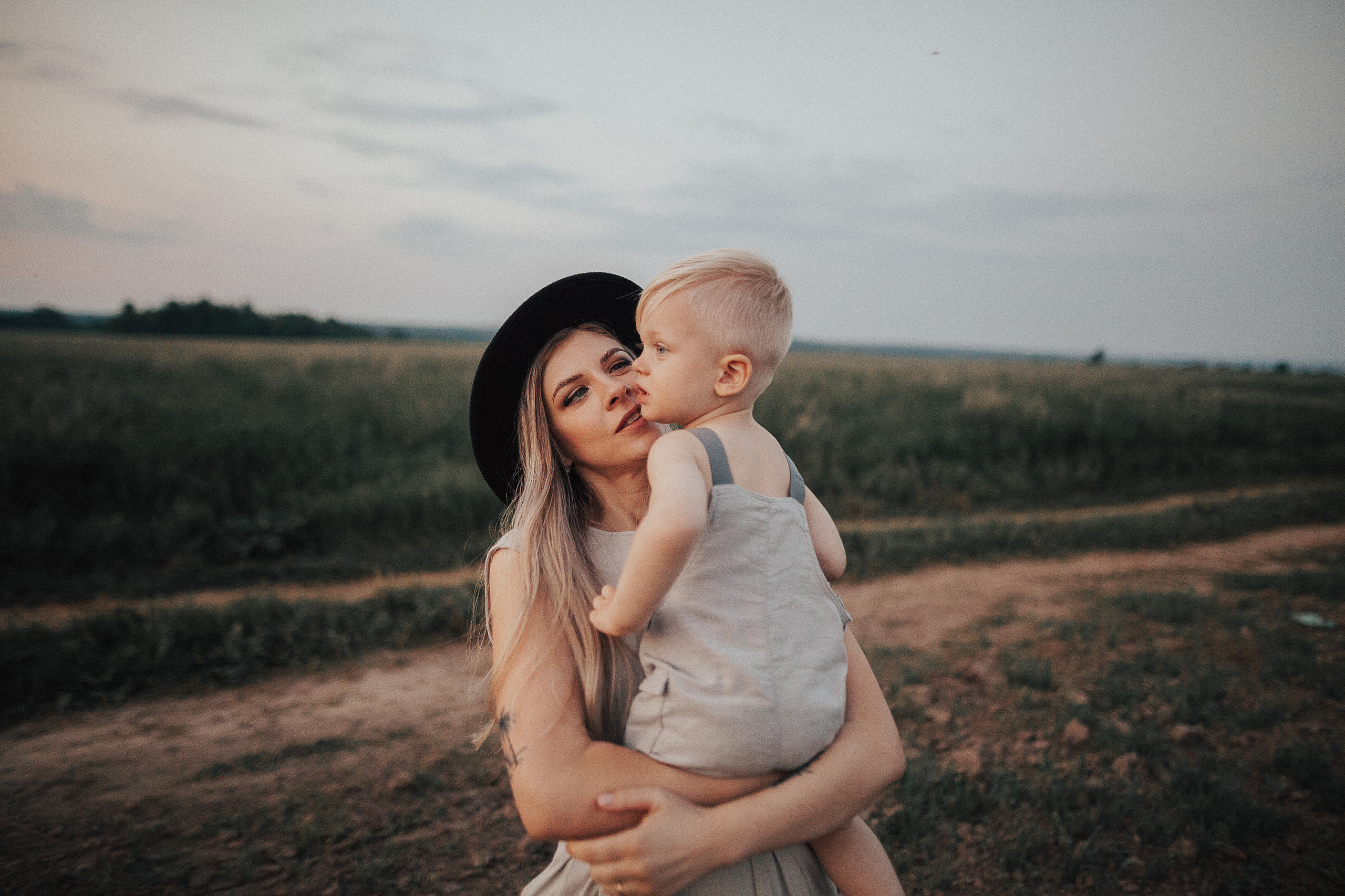 Виктория, Кирилл, Эмилия и Даниэль. Wedding photographers Tbilisi Georgia Alex and Polly