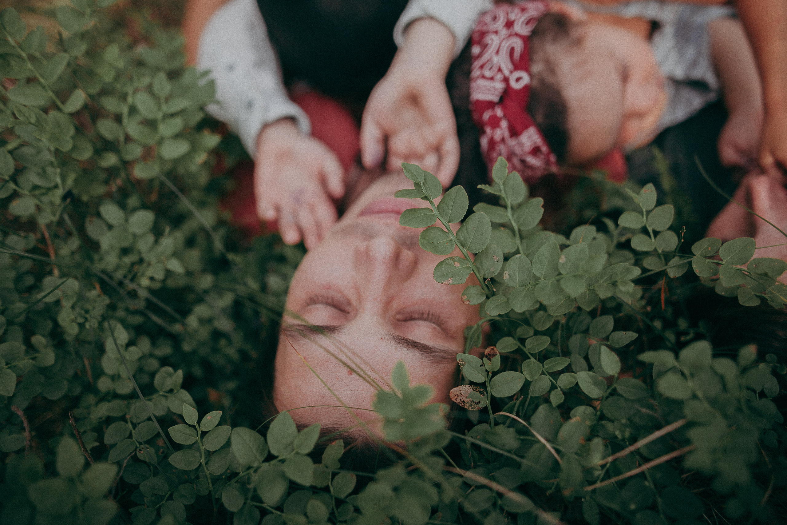 Племя Михайловых. Wedding photographers Tbilisi Georgia Alex and Polly