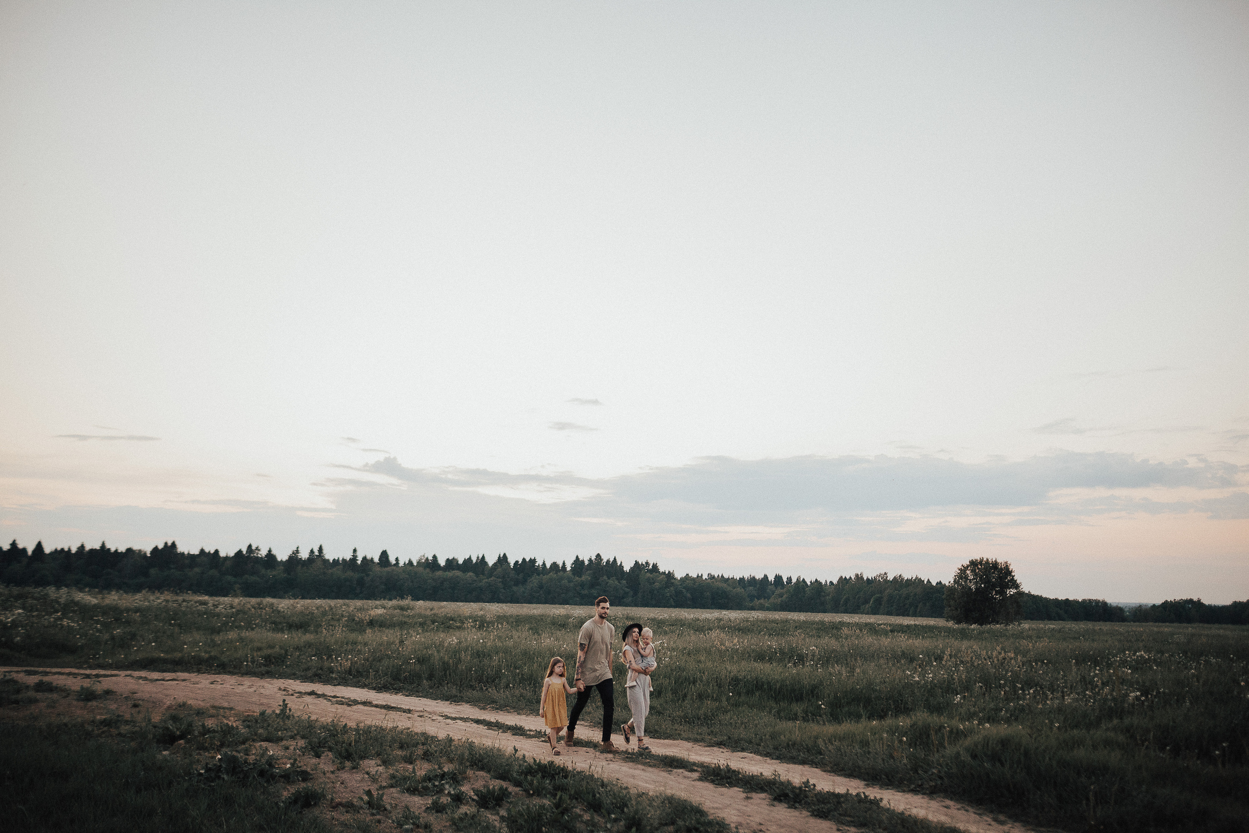 Виктория, Кирилл, Эмилия и Даниэль. Wedding photographers Tbilisi Georgia Alex and Polly