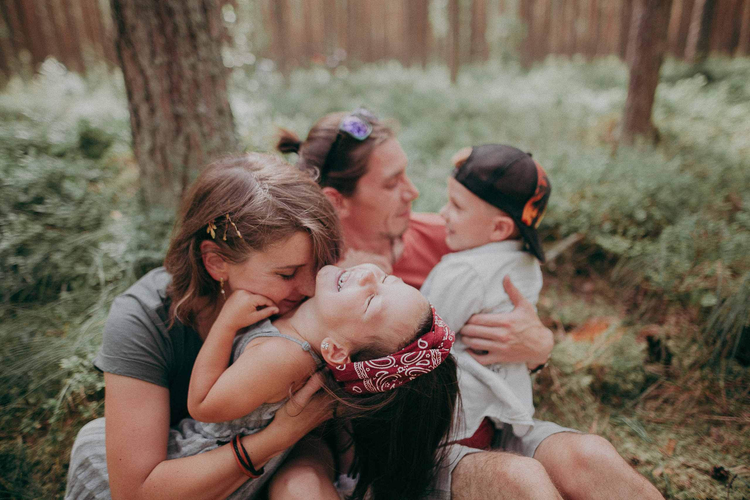 Племя Михайловых. Wedding photographers Tbilisi Georgia Alex and Polly