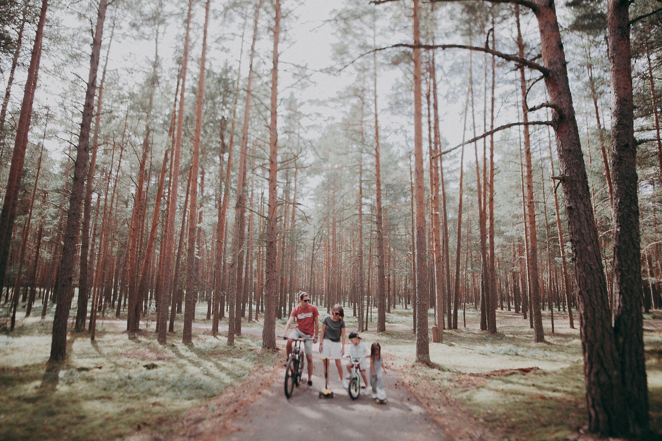 Племя Михайловых. Wedding photographers Tbilisi Georgia Alex and Polly