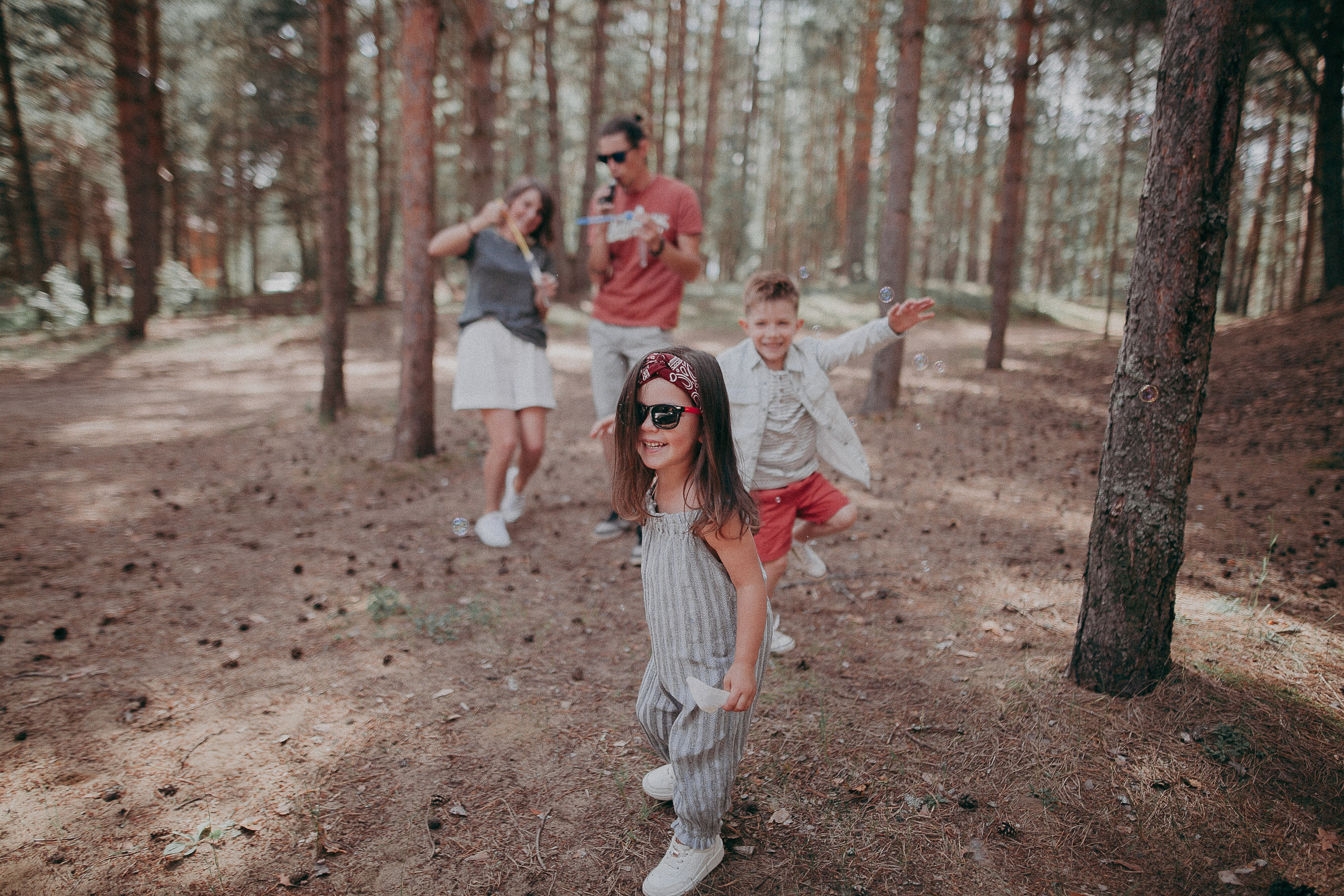 Племя Михайловых. Wedding photographers Tbilisi Georgia Alex and Polly