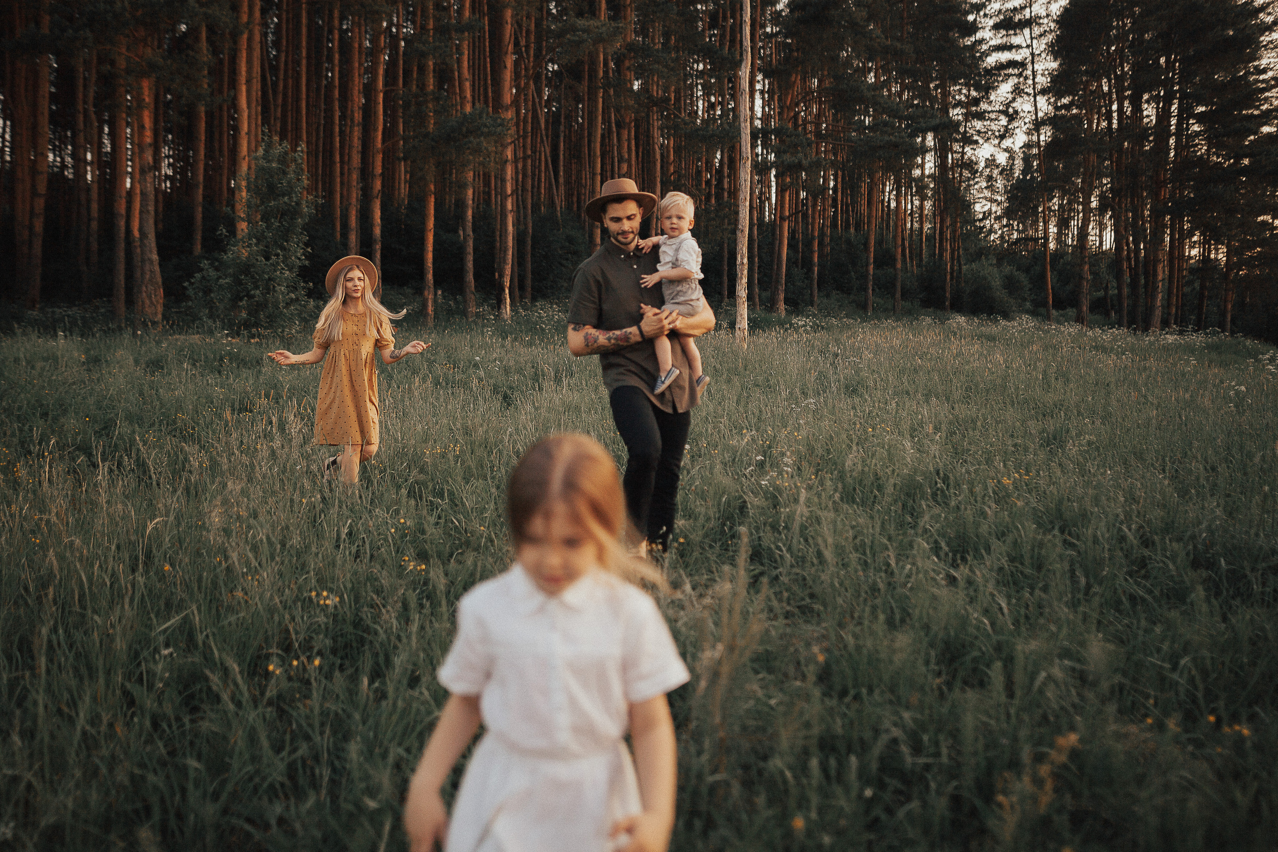 Виктория, Кирилл, Эмилия и Даниэль. Wedding photographers Tbilisi Georgia Alex and Polly