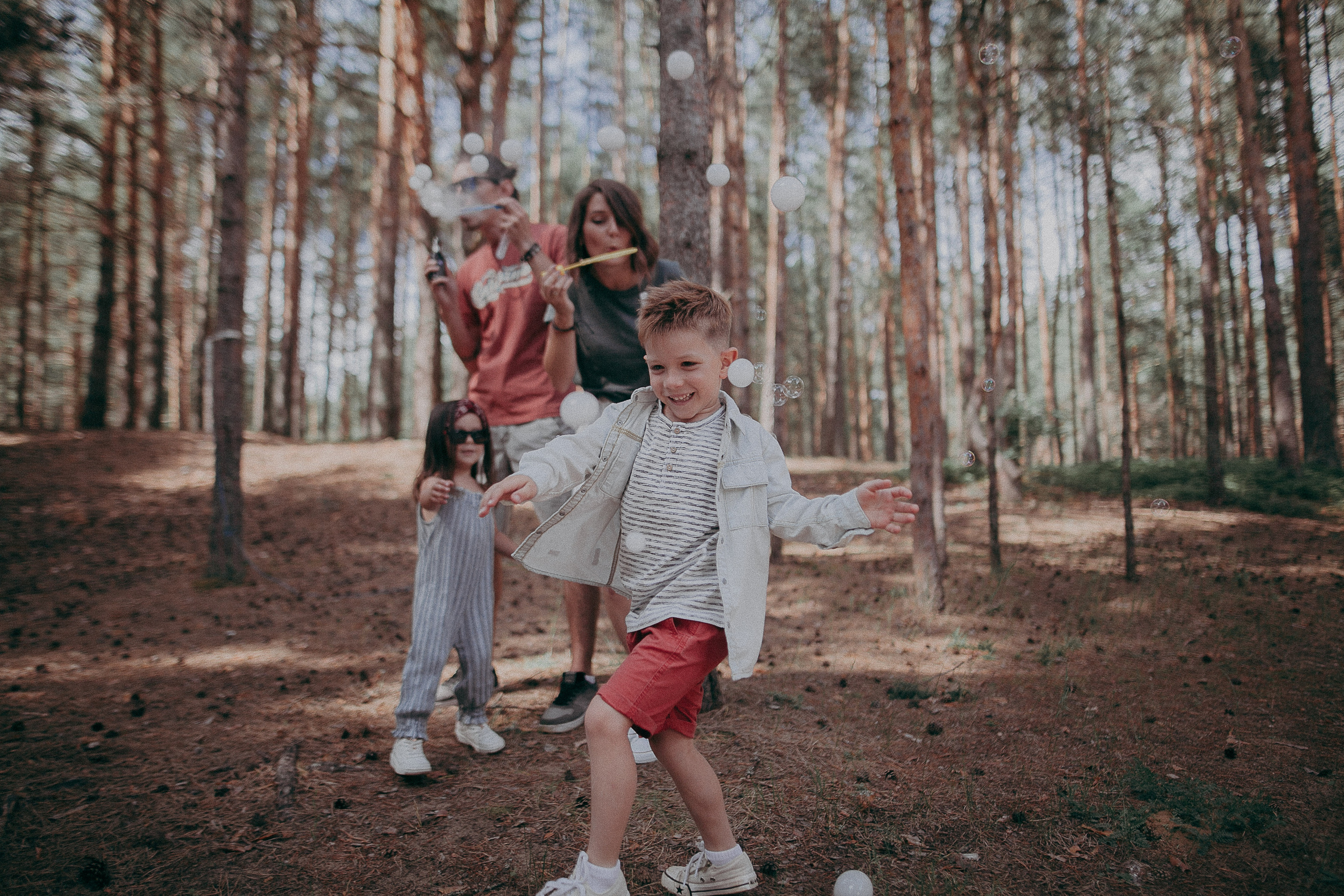 Племя Михайловых. Wedding photographers Tbilisi Georgia Alex and Polly