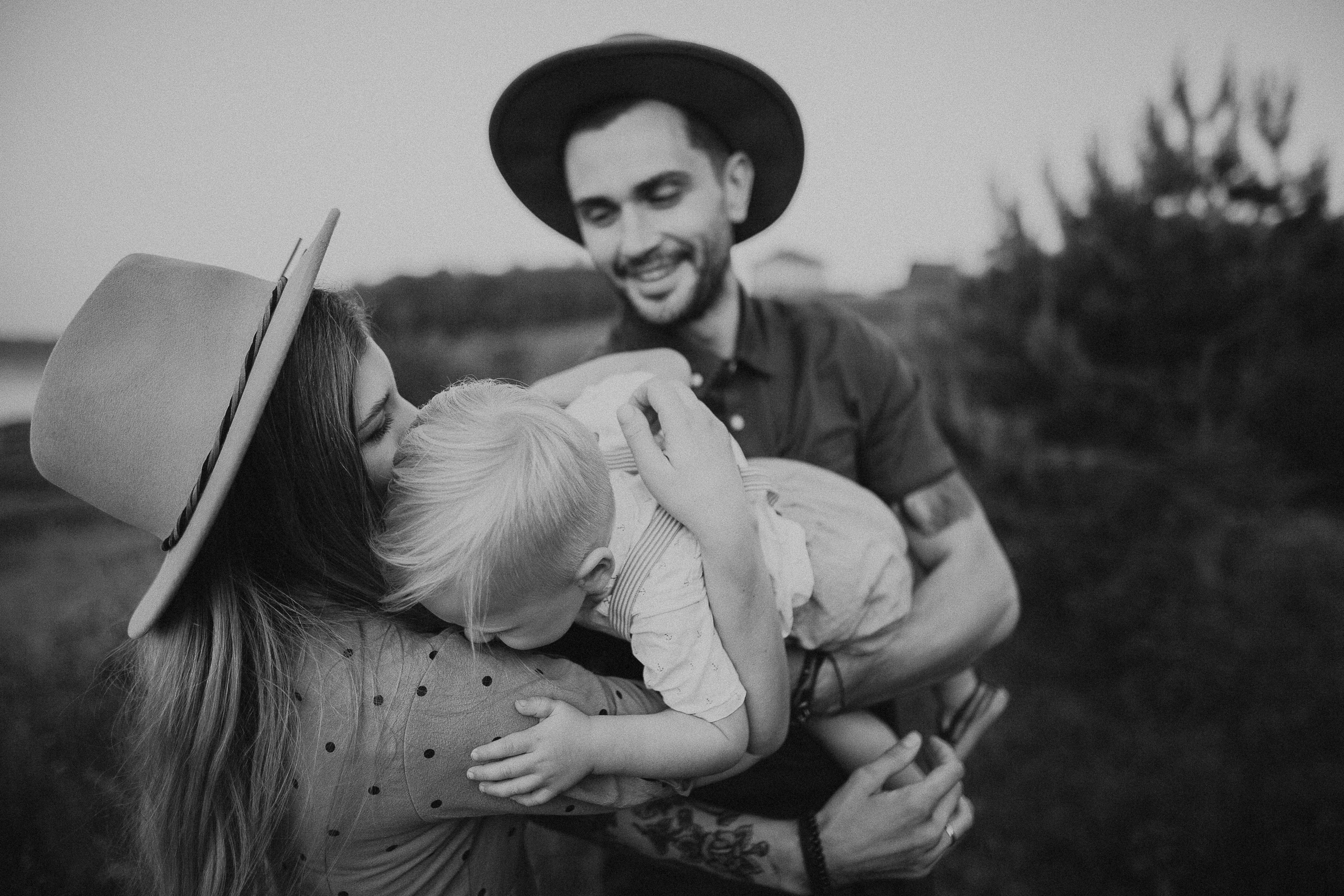 Виктория, Кирилл, Эмилия и Даниэль. Wedding photographers Tbilisi Georgia Alex and Polly