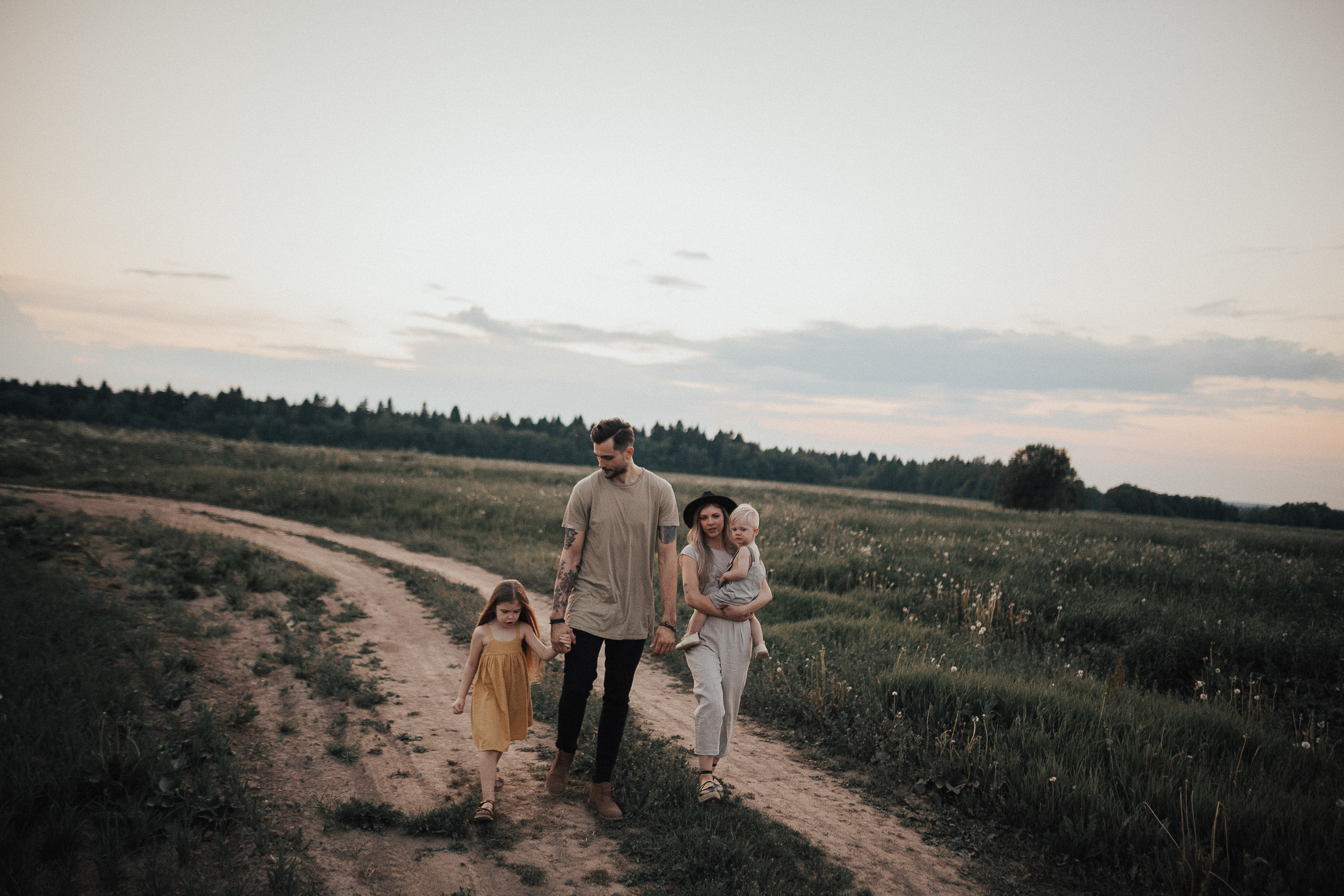 Виктория, Кирилл, Эмилия и Даниэль. Wedding photographers Tbilisi Georgia Alex and Polly