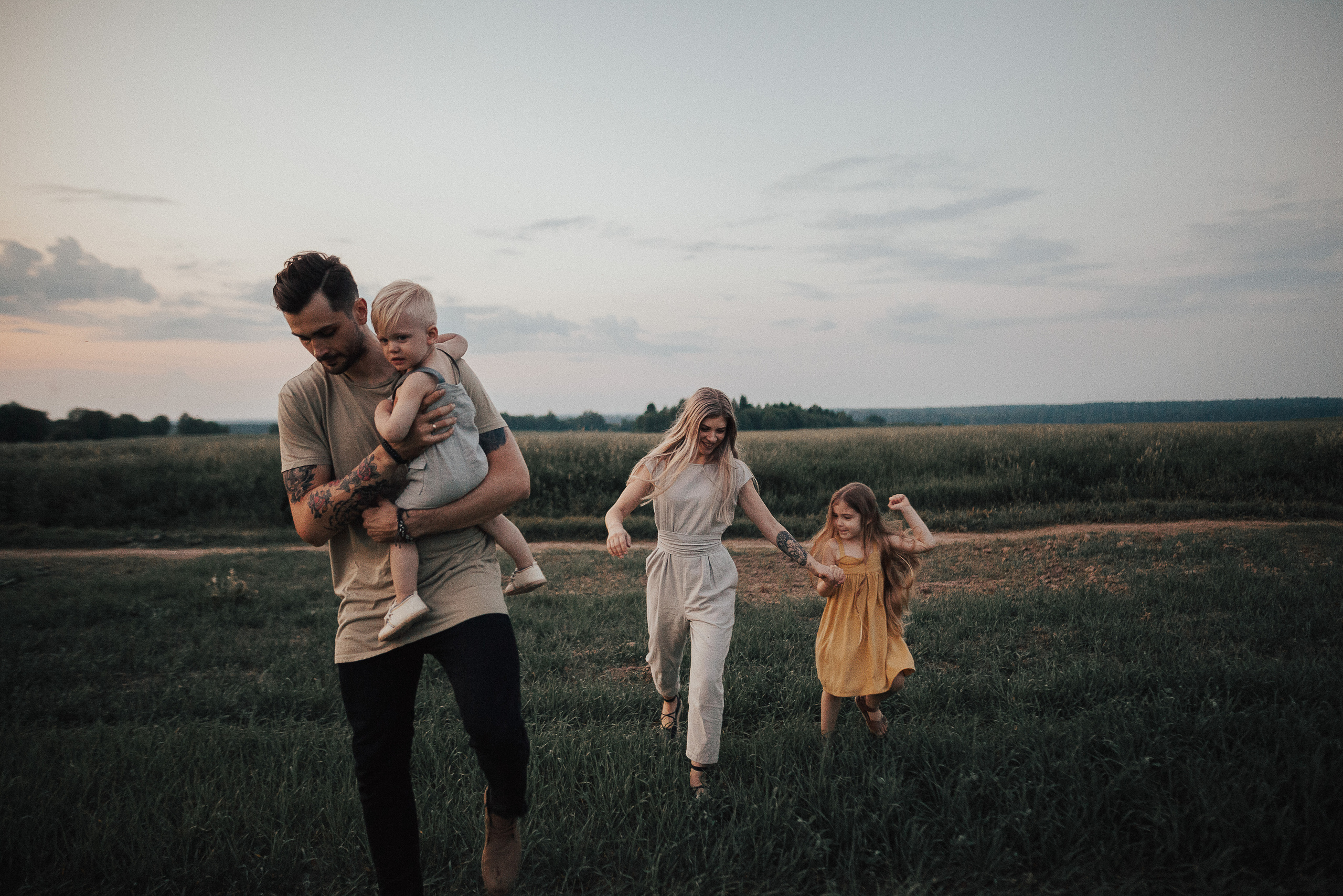 Виктория, Кирилл, Эмилия и Даниэль. Wedding photographers Tbilisi Georgia Alex and Polly