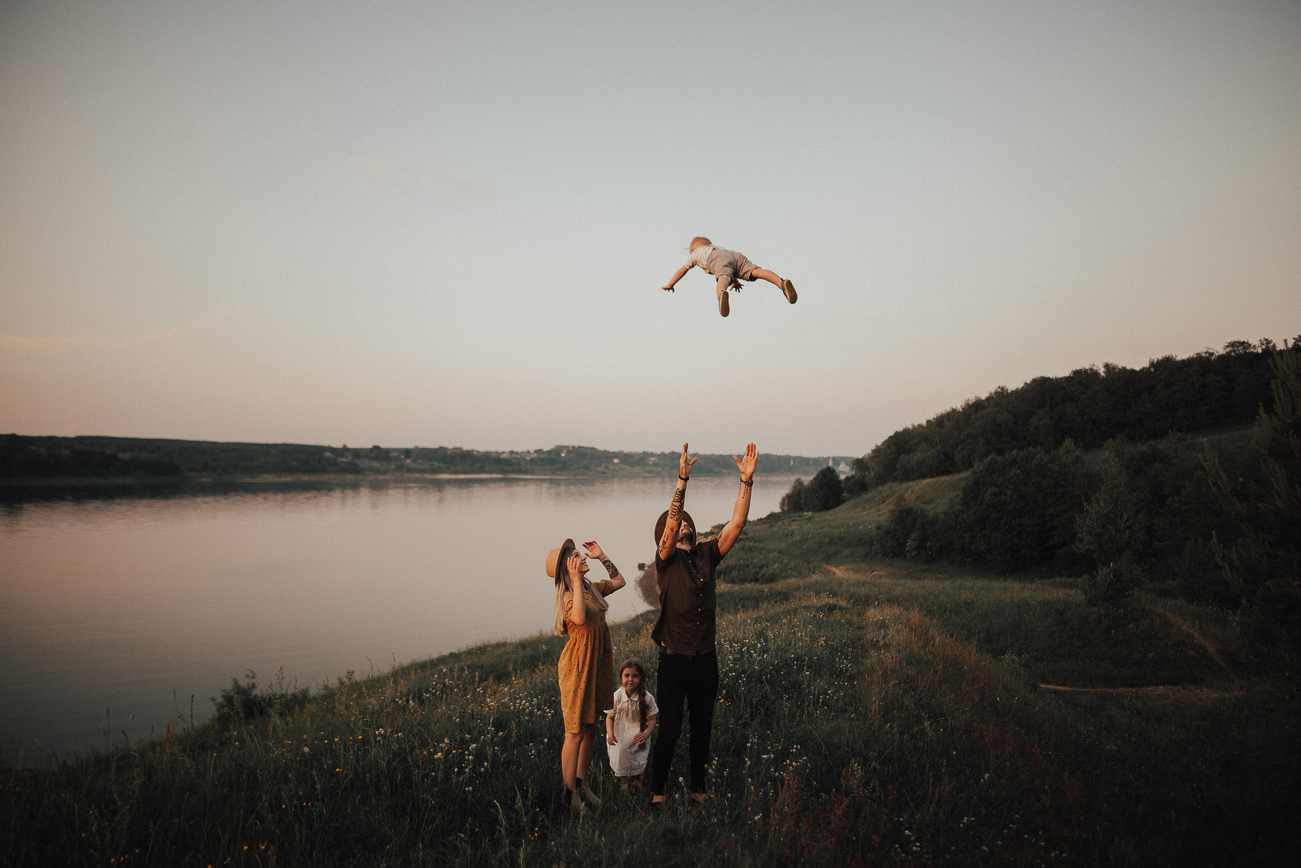 Виктория, Кирилл, Эмилия и Даниэль. Wedding photographers Tbilisi Georgia Alex and Polly
