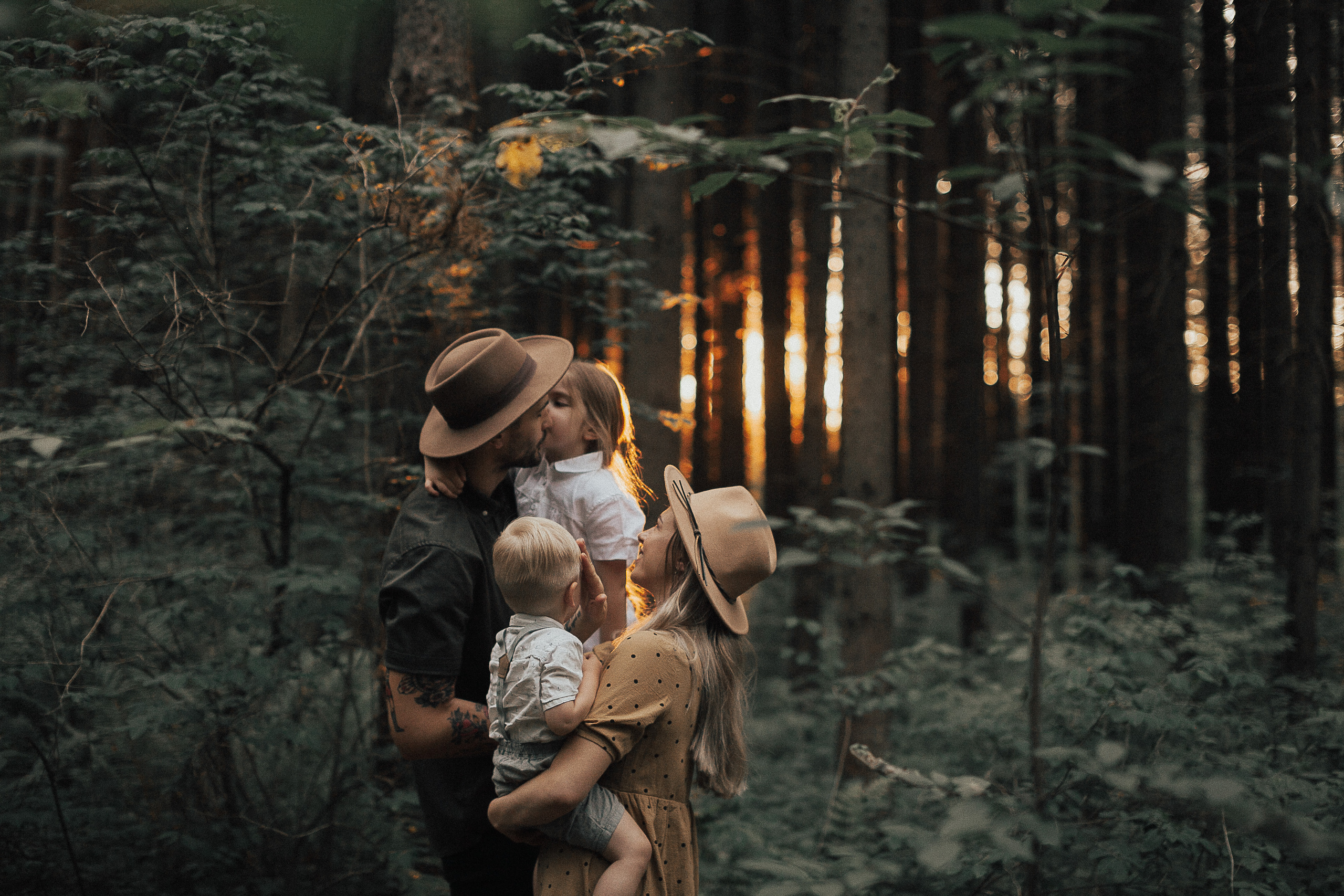 Виктория, Кирилл, Эмилия и Даниэль. Wedding photographers Tbilisi Georgia Alex and Polly