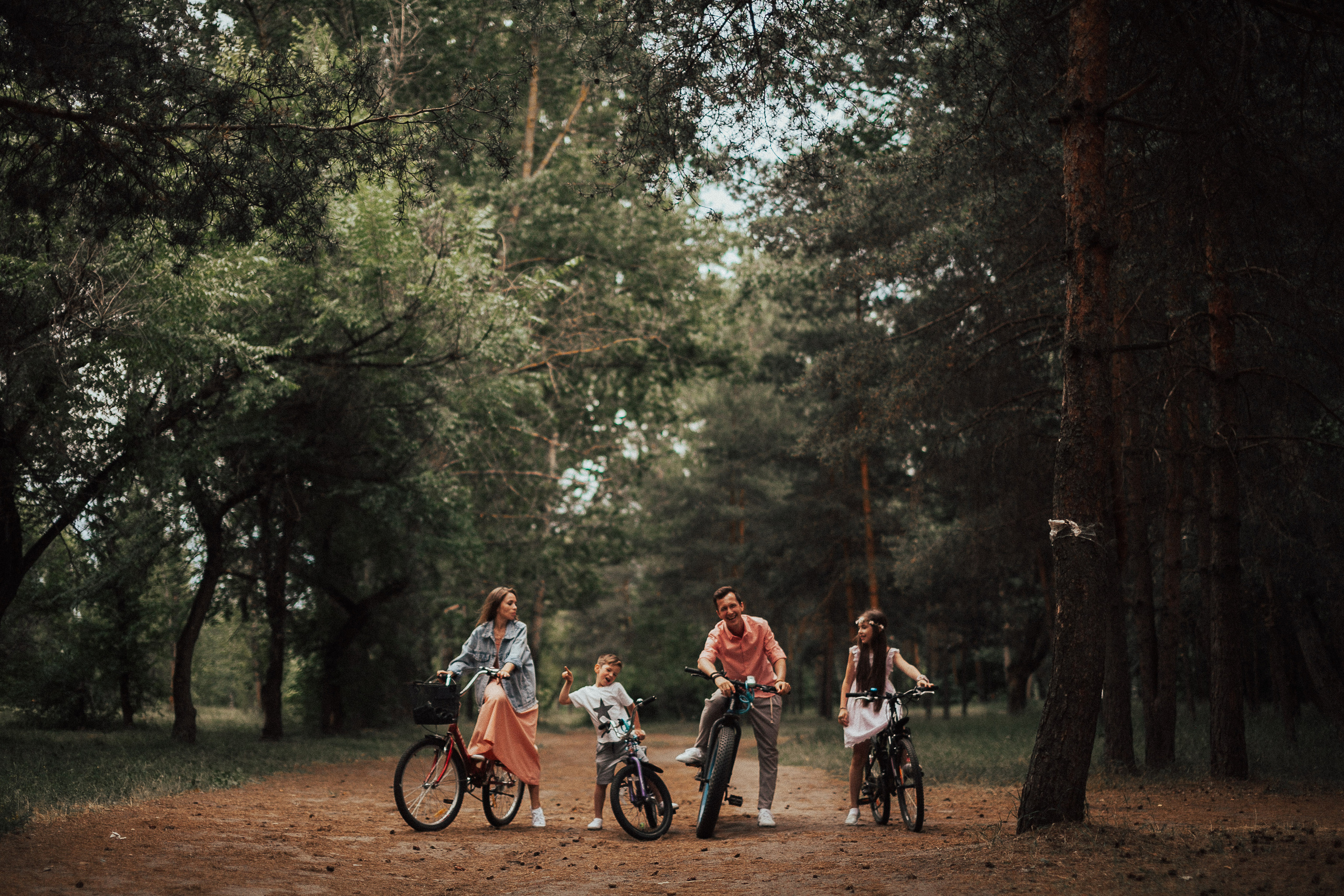 Настя, Илья, Поля и Лев. Wedding photographers Tbilisi Georgia Alex and Polly