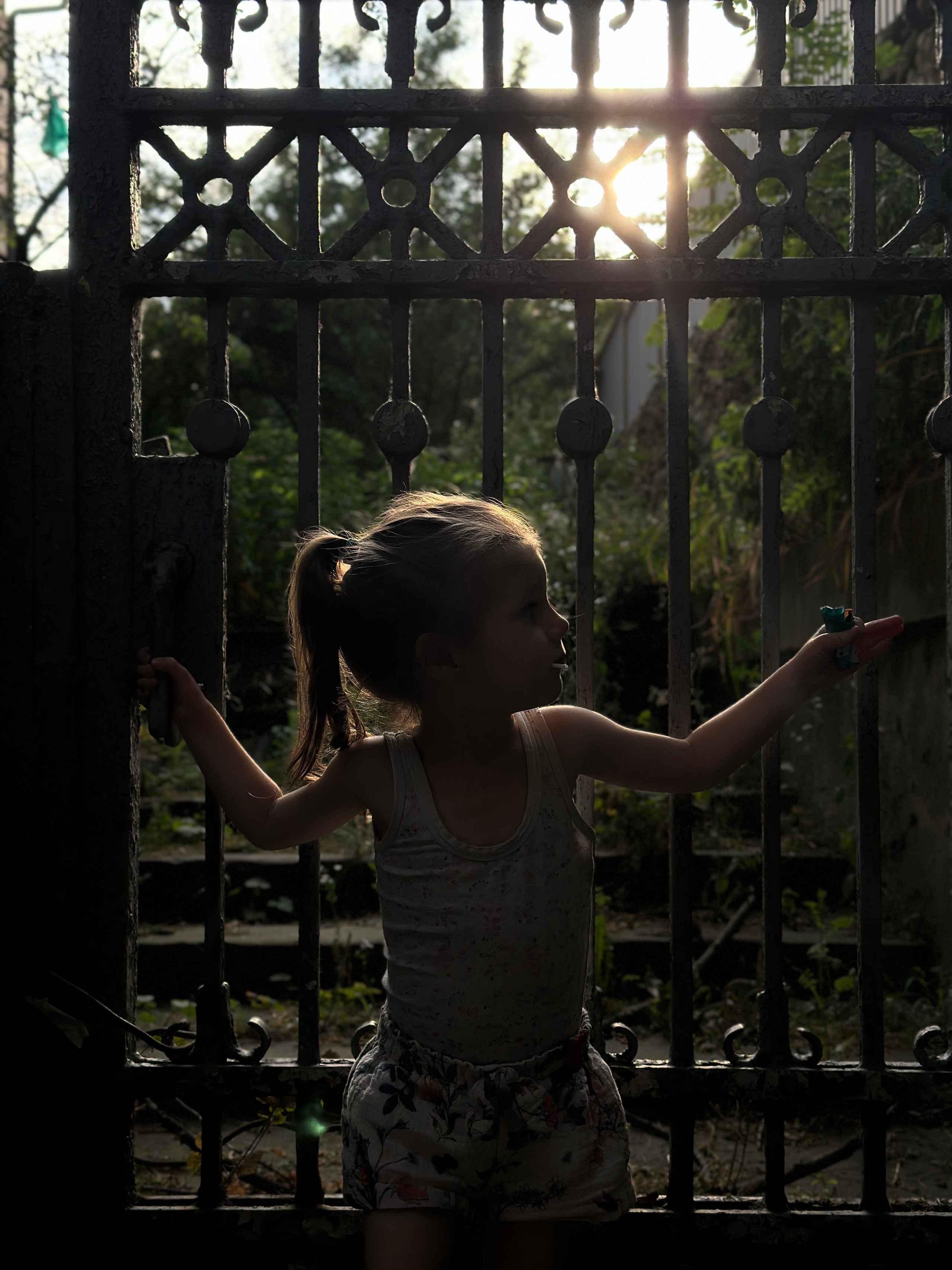 Дети. Смотри, красота!