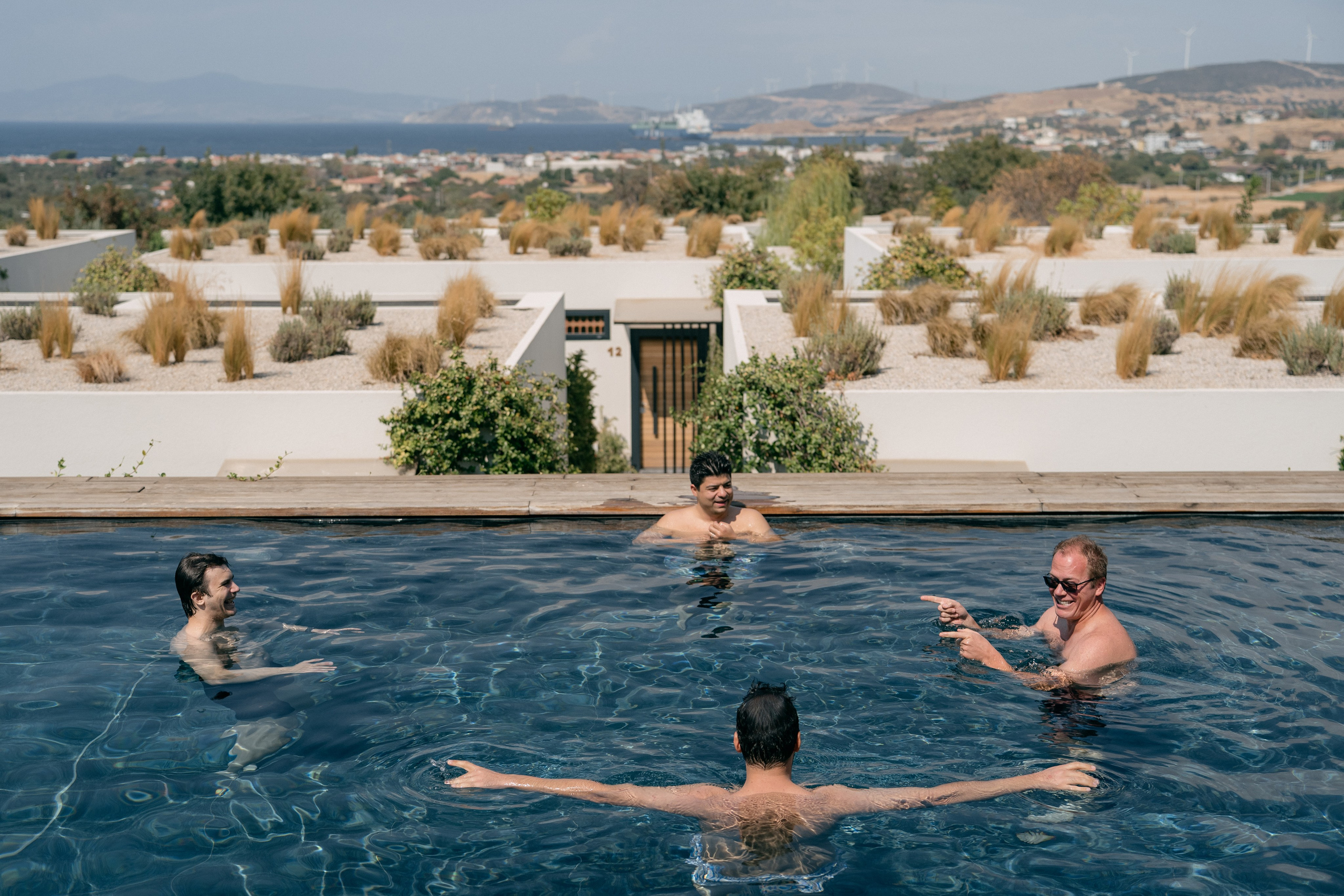 Sunshine in Izmir. Wedding & Documentary Photographer based in Nuremberg — available across Europe & Turkey | Vitalii Nasonov