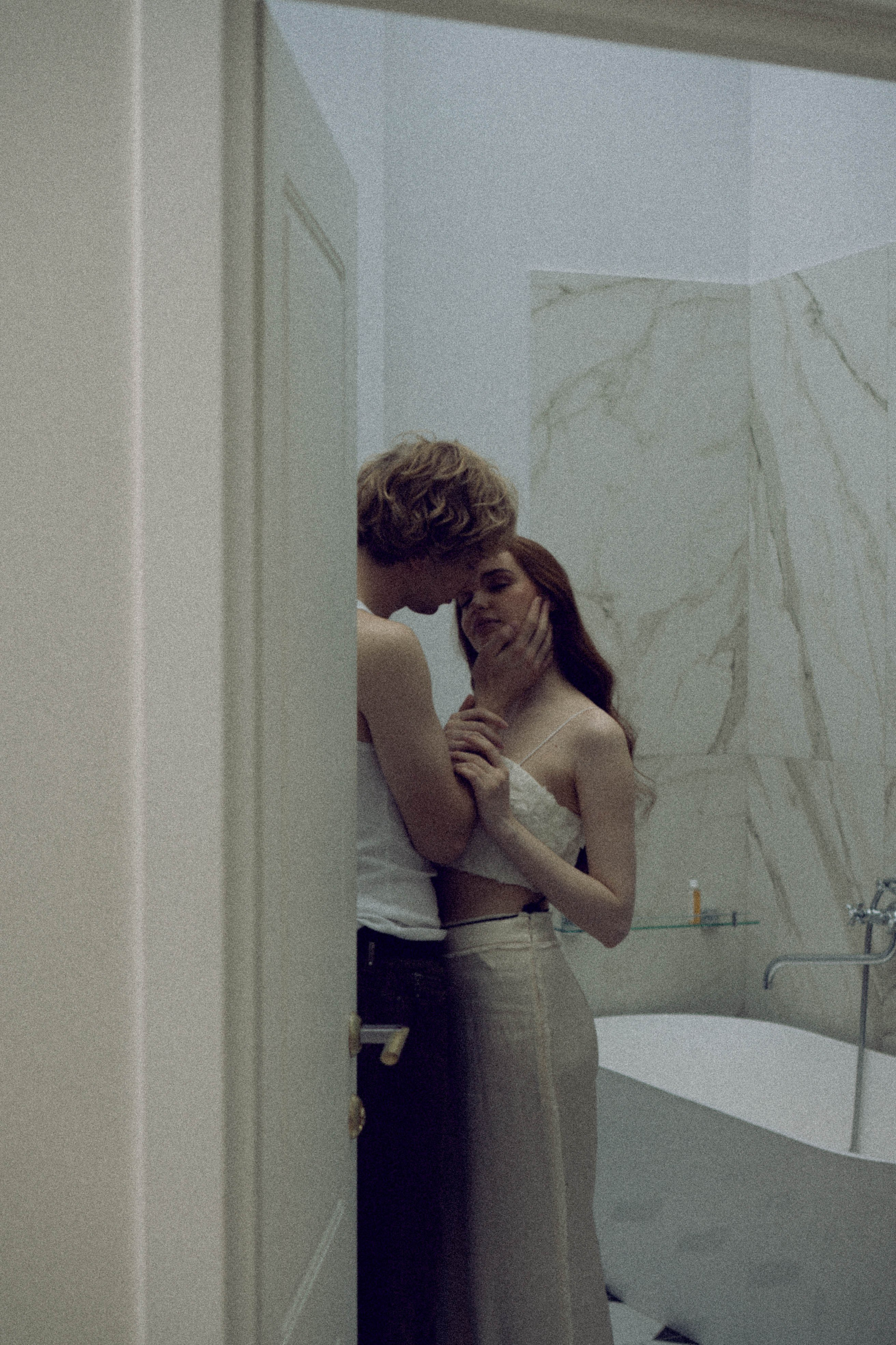 СВАДЕБНАЯ СЬЕМКА В ОТЕЛЕ. СБОРЫ ЖЕНИХА И НЕВЕСТЫ И ТАКЖЕ ТОР И ПОДГОТОВКА К ПРОГУЛКЕ. Профессиональный фотограф, Санкт-Петербург — Виктория Богомолова