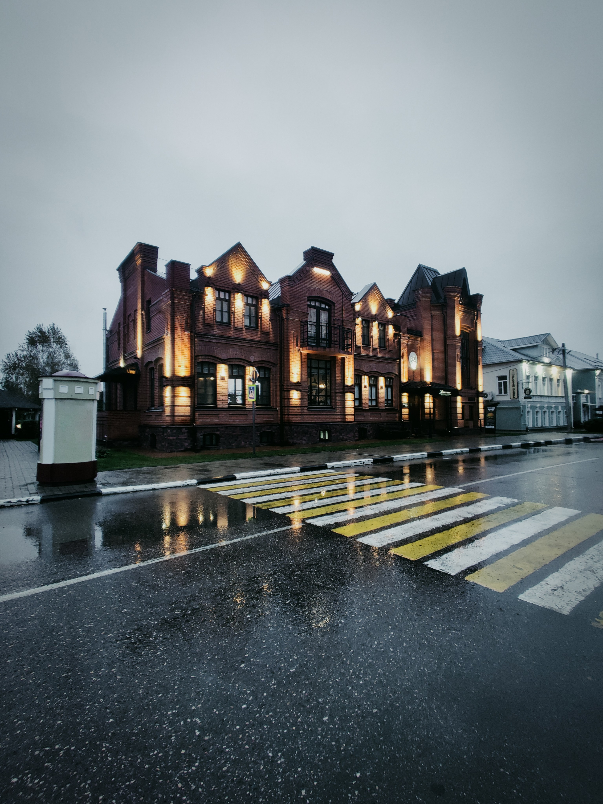 Вятское. Dmitriy [KCCC] is a pretty cool photographer