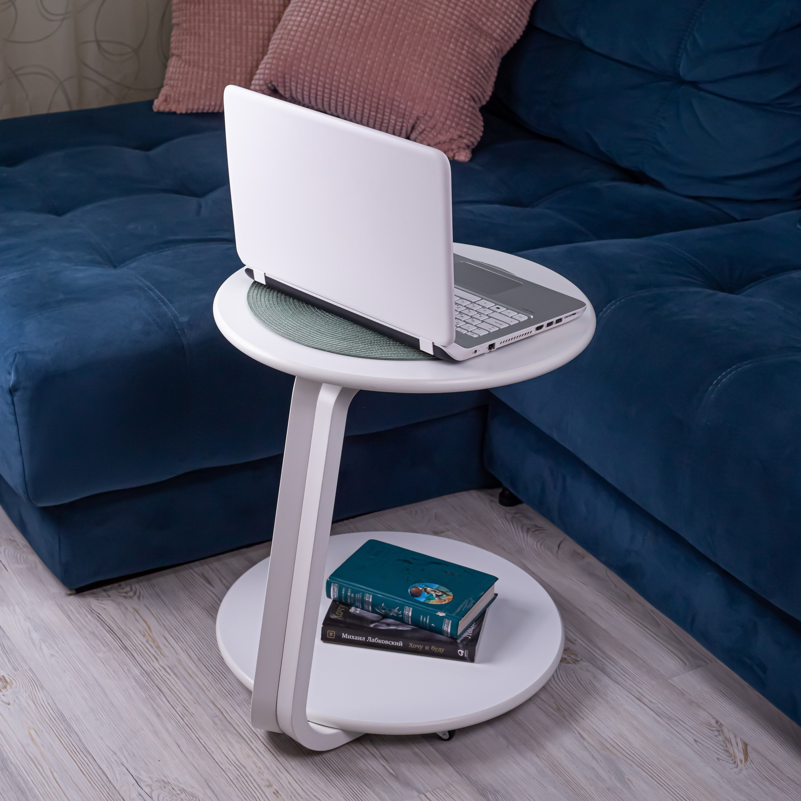 Столик приставной. Предметный фотограф, маркетплейсы г. Оренбург Станкевич Тамара