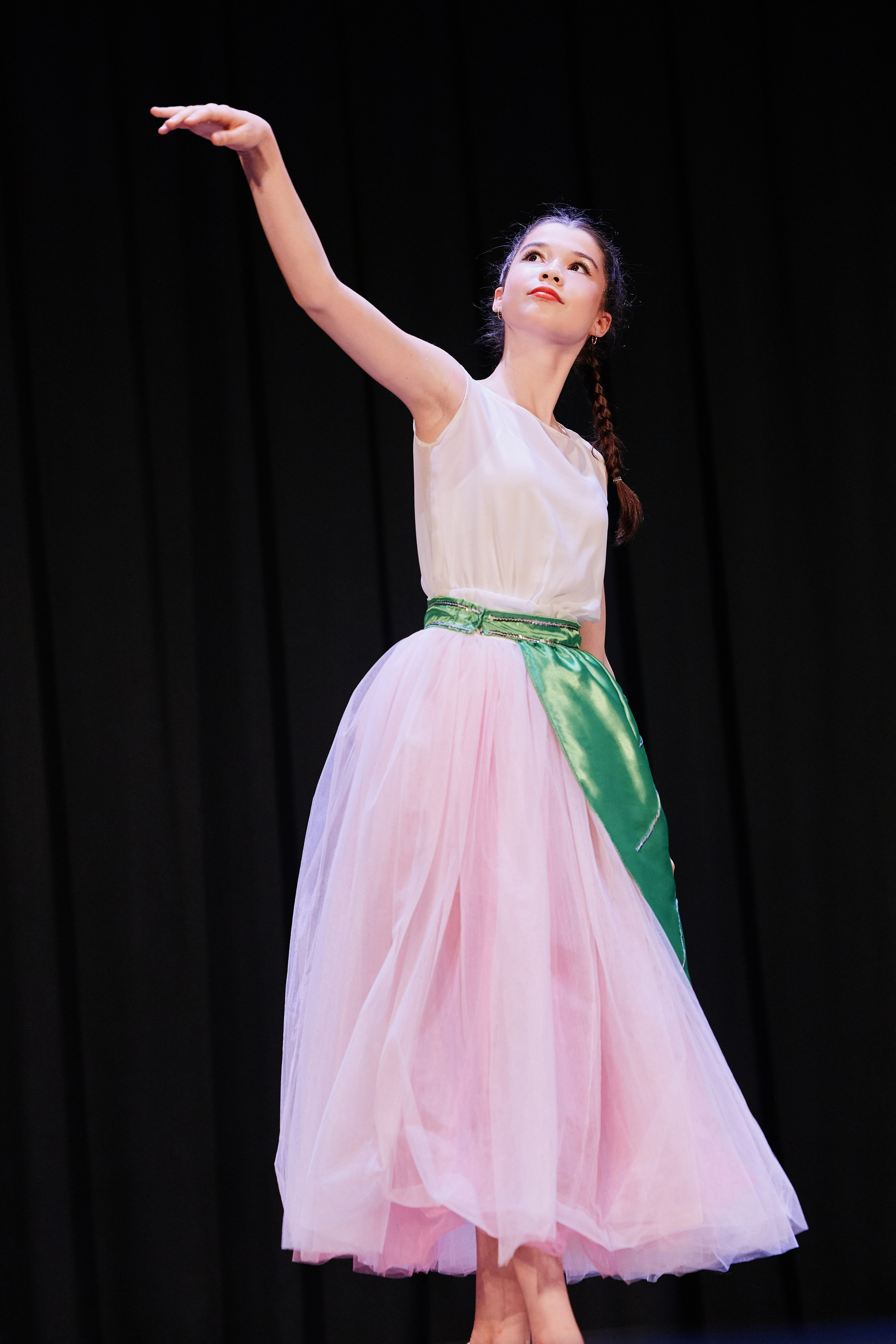 Концерт танцевальной студии Фиеста 08.06. Свадебный репортажный фотограф краснодар максим дремов дрёмов фотосессия студия цена