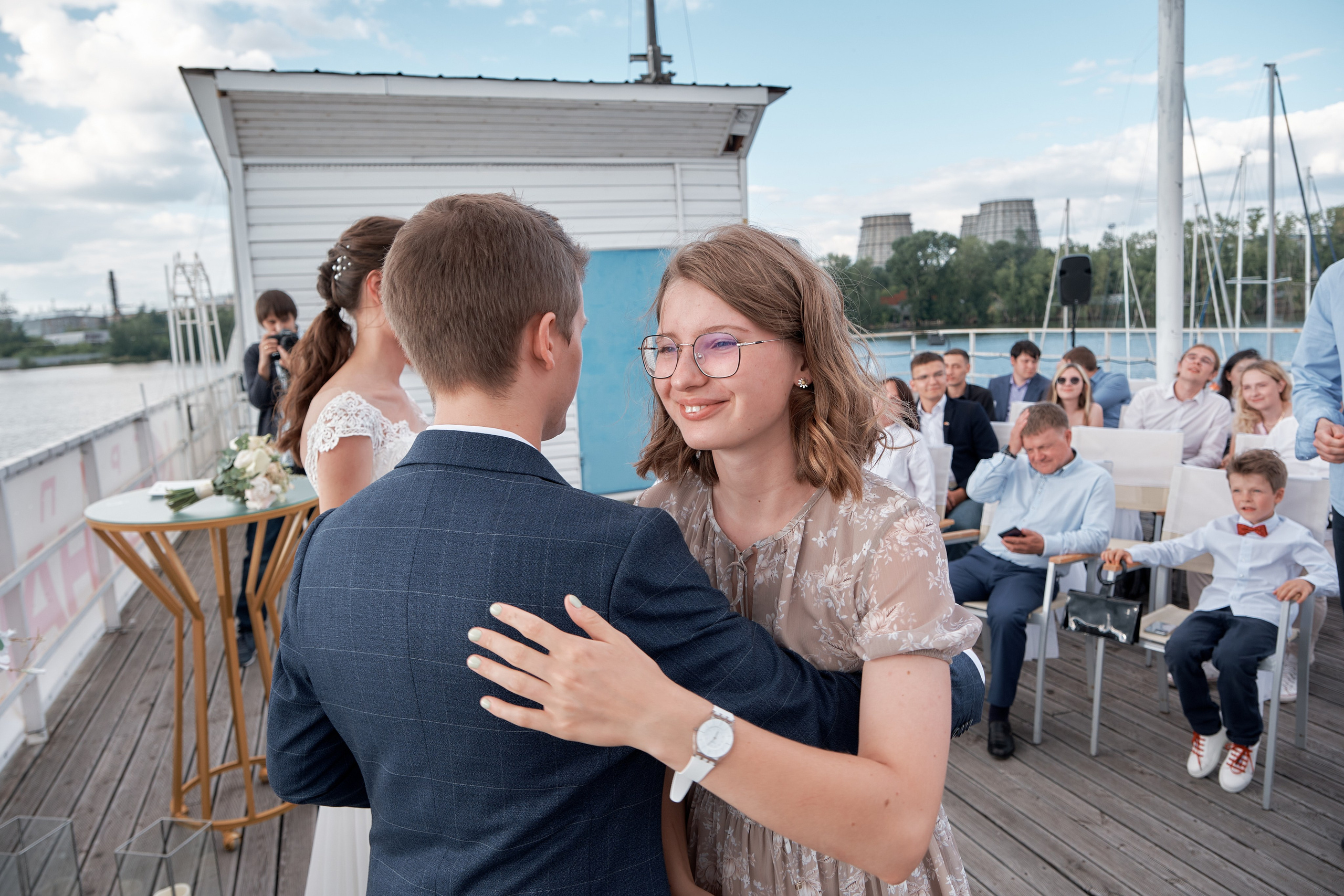 Яхта парус. Свадьба. Свадебный и портретный фотограф в Екатеринбурге Александр Блюденов