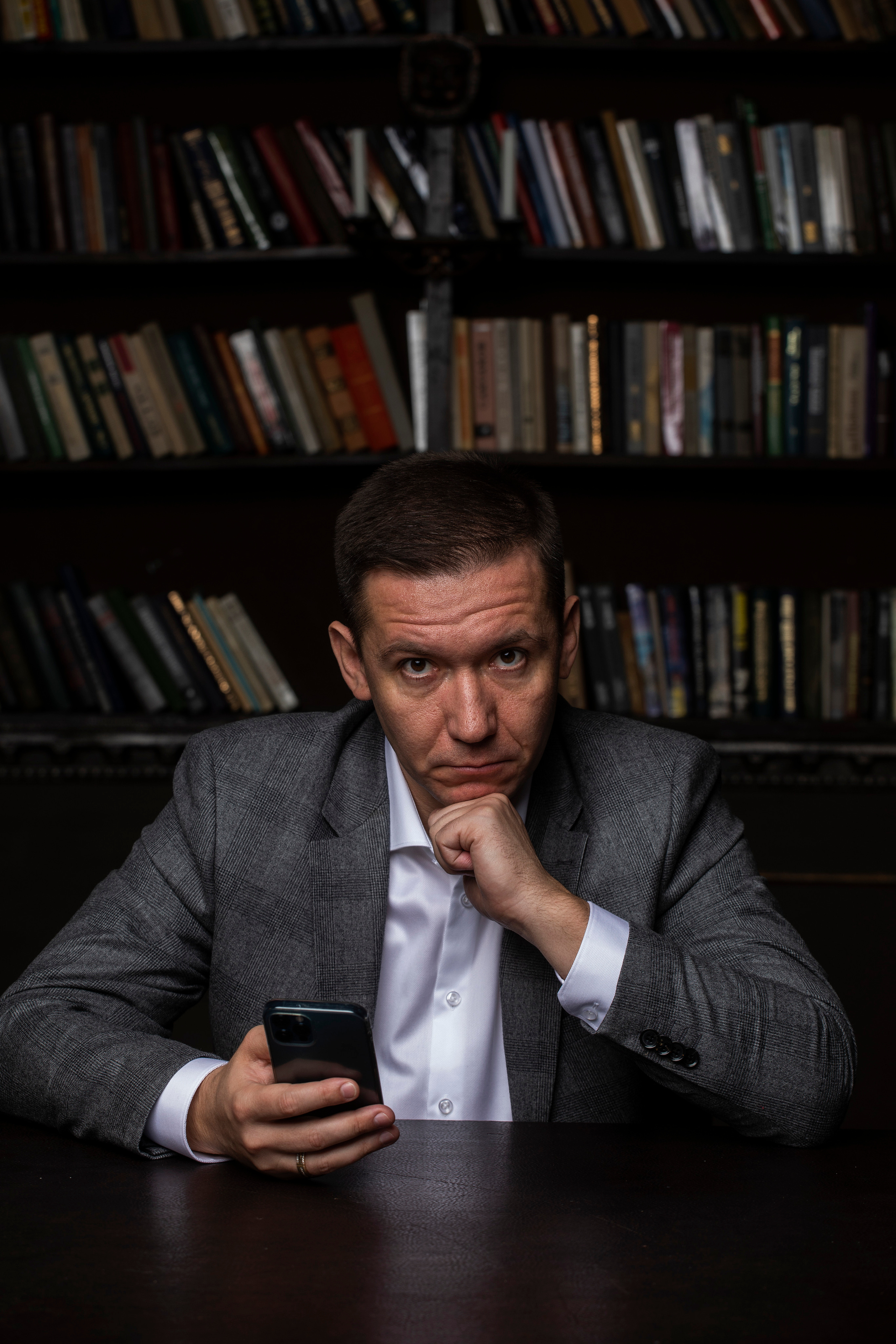 Станислав бизнес-портрет. Портретная фотосъёмка, репортажная, контент для вашего бизнеса