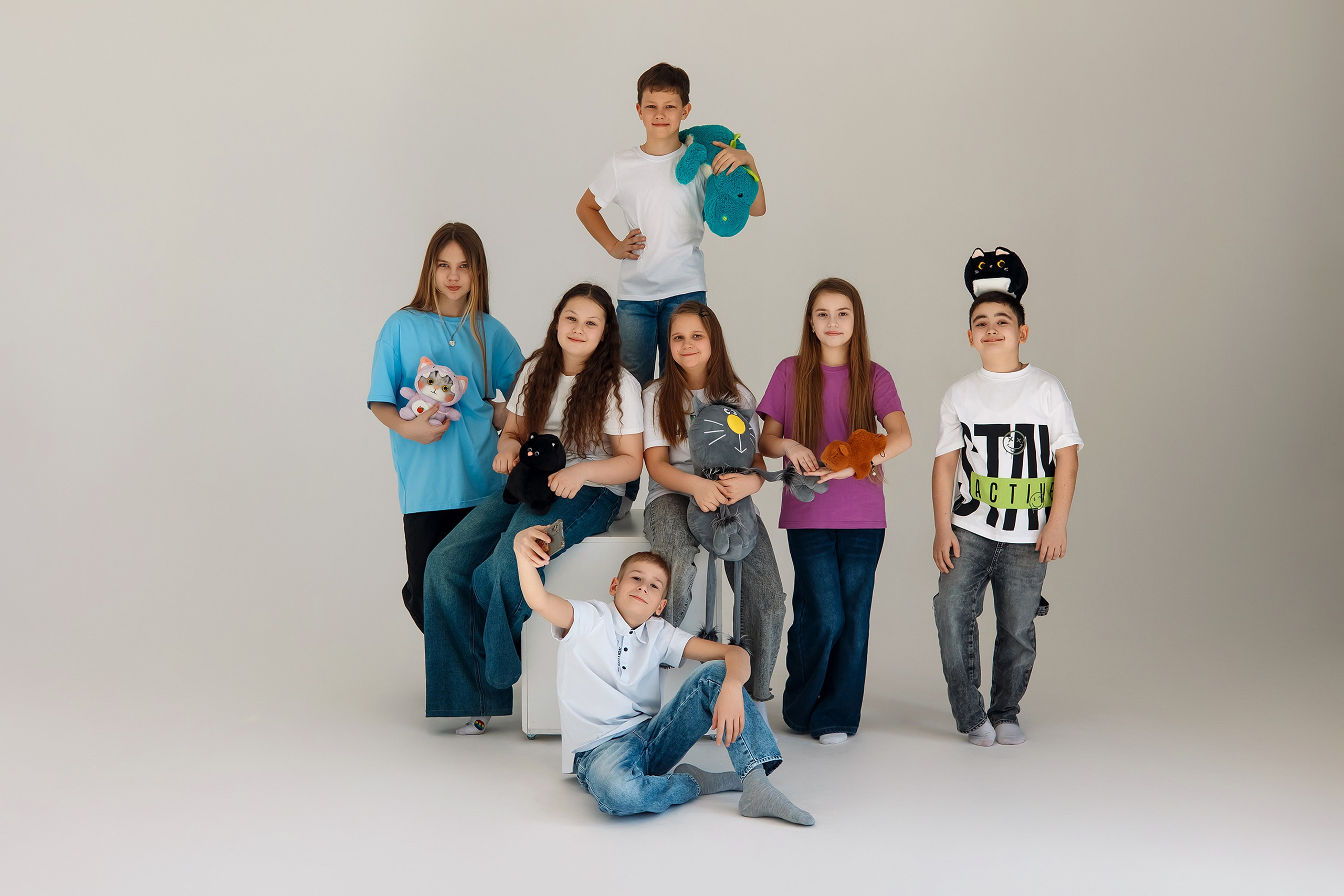 4 класс съемка в фотостудии. Фотограф Любовь Корниенко, Примоский край