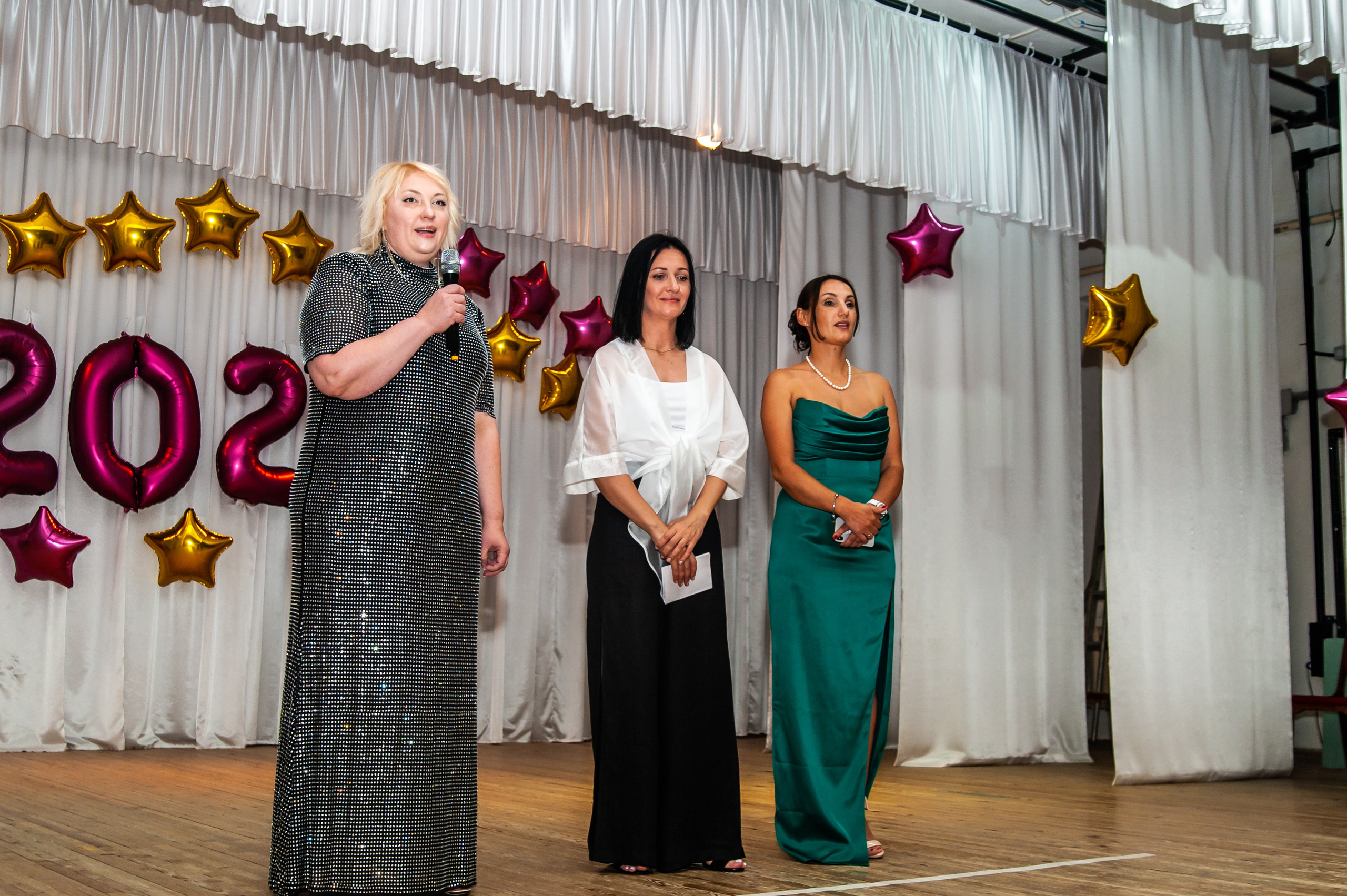 Выпускной МАОУ СОШ № 17 им. Эдуарда Есаяна. Свадебный и семейный фотограф Денис Лукьянов в Краснодаре, Краснодарском крае и Республике Крым