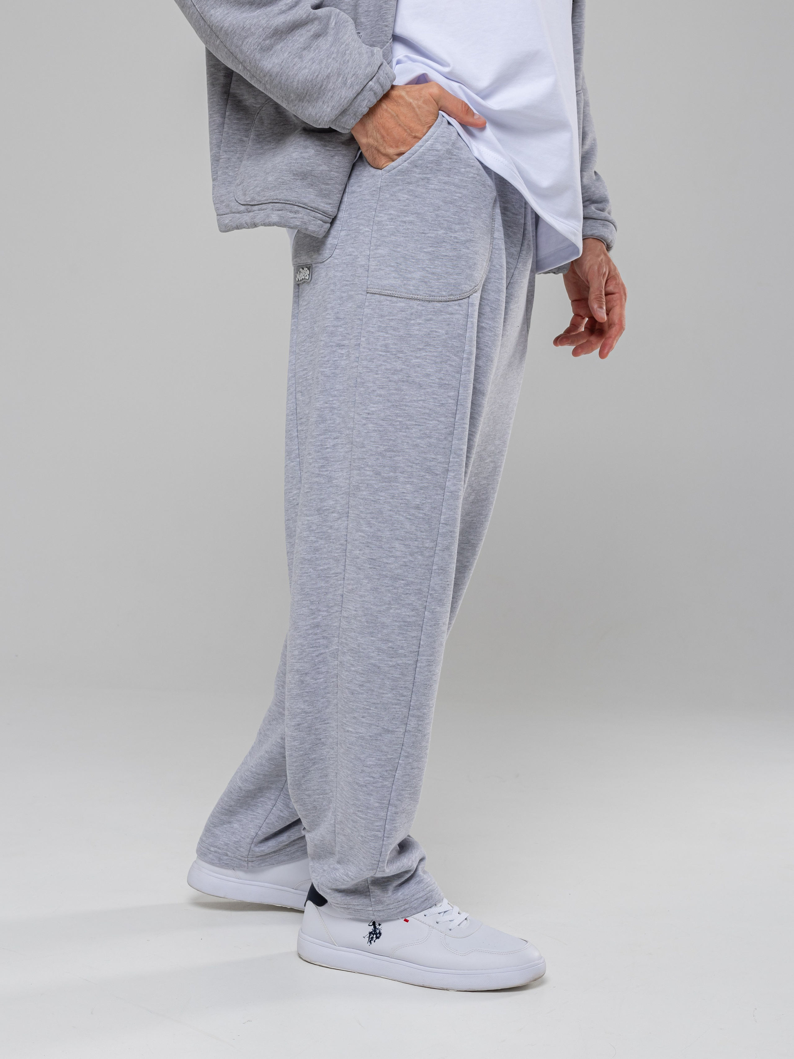 Худи и штаны. Фотограф в Краснодаре Арина Кудряшова