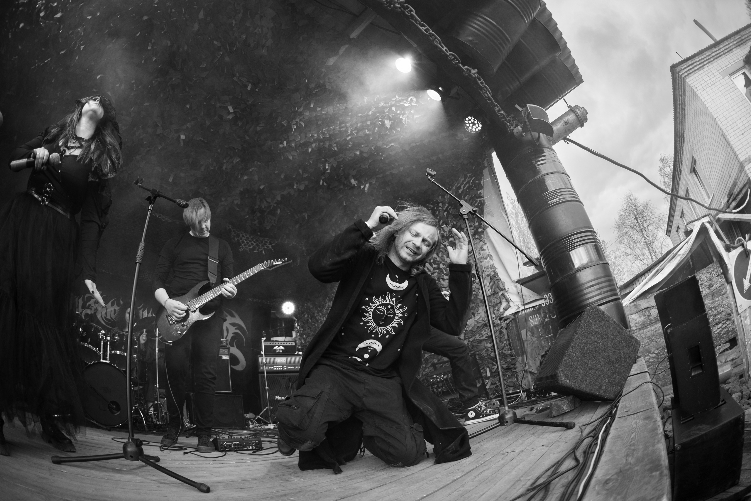 Фестиваль «ПОСРЕДИ КЛАДБИЩ И БОЛОТ»|Архангельск. Концертный и репортажный фотограф в Санкт-Петербурге Слава Пахомов