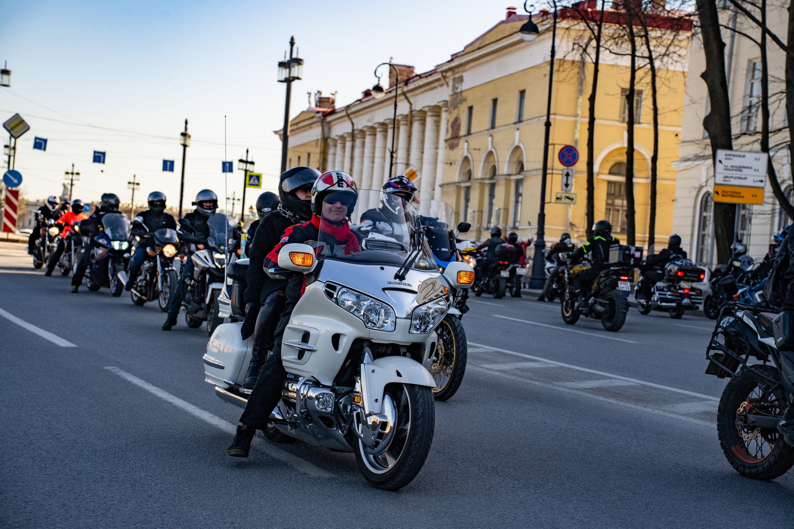 Весенний прохват мотоклуба Normans Riders MC. Концертный и репортажный фотограф в Санкт-Петербурге Слава Пахомов