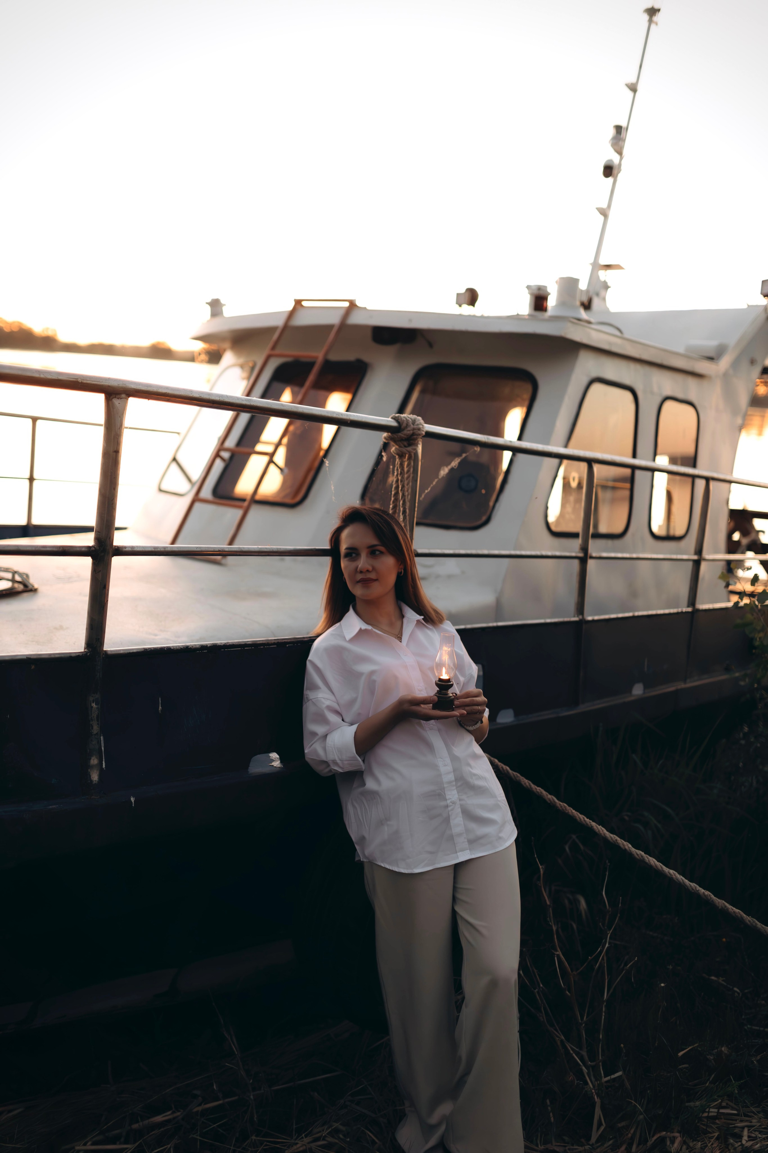 Тайны старого катера…. Фотограф Юлия Хакимова / Казань/ Чистополь