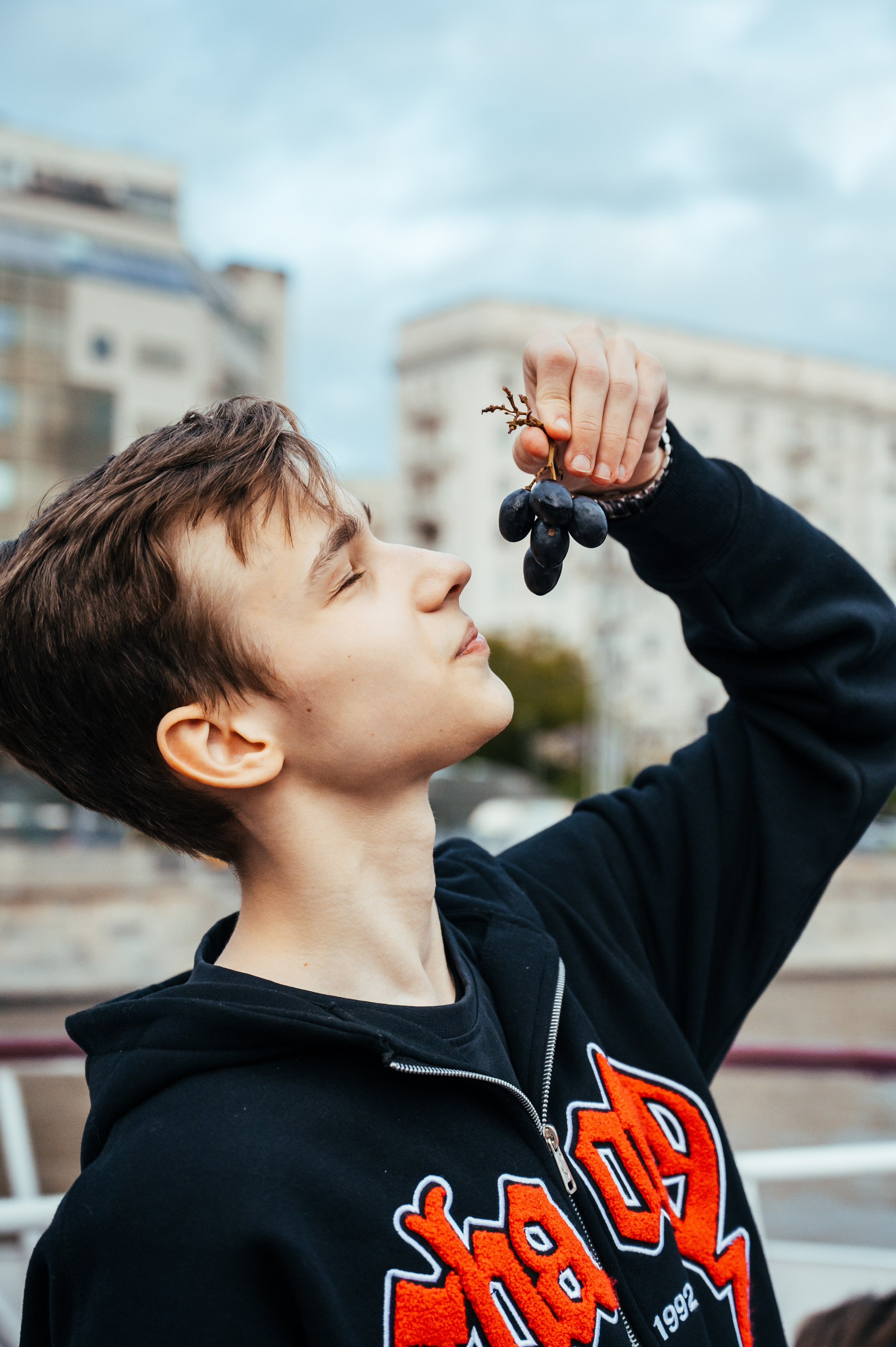 Последний звонок. Анастасия Петрович фотограф, фотокорреспондент в Москве и Санкт-Петербурге. Фотосъёмка репортажа, мероприятия, корпоративная съёмка, контент