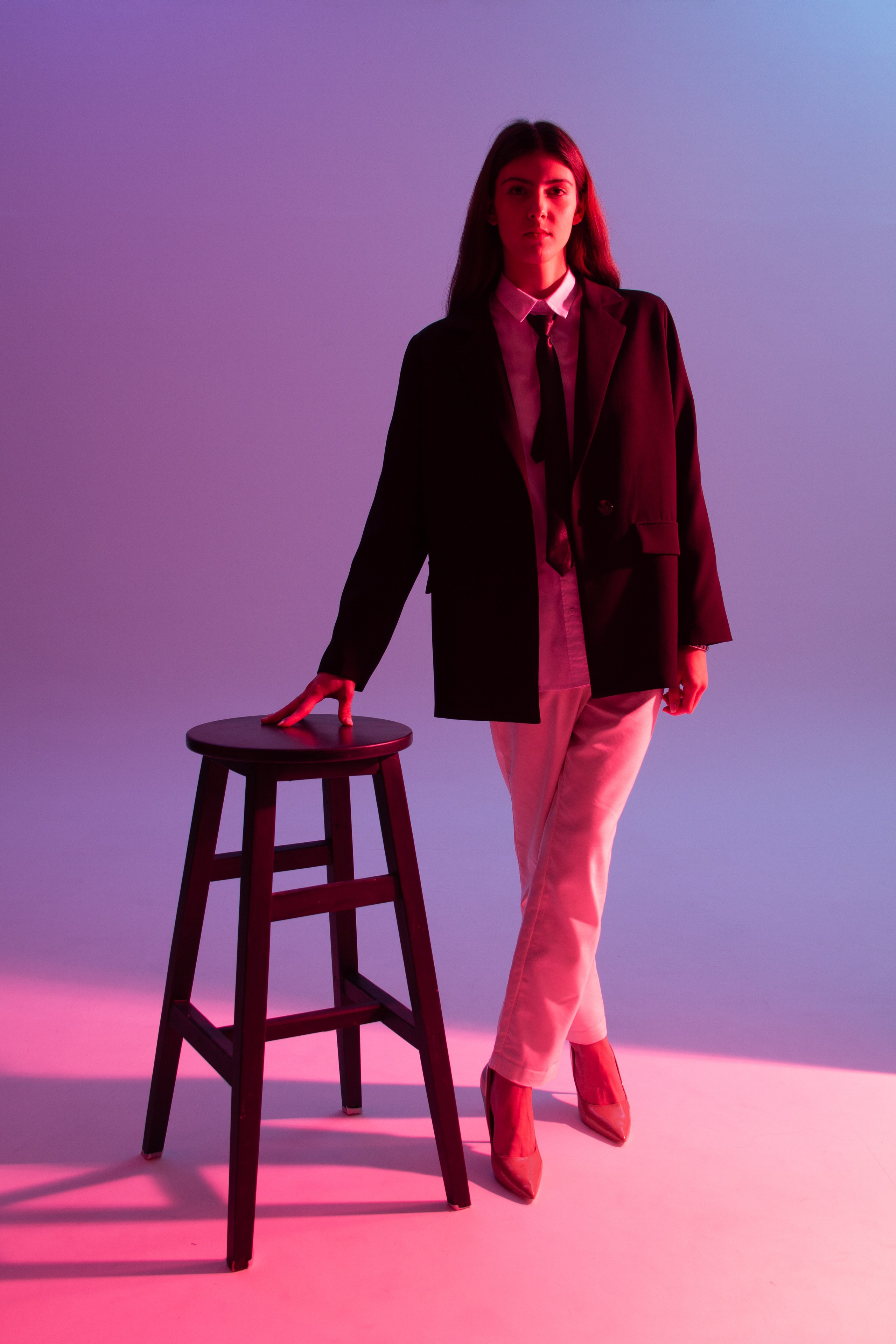 Женский портрет со светом. Главная