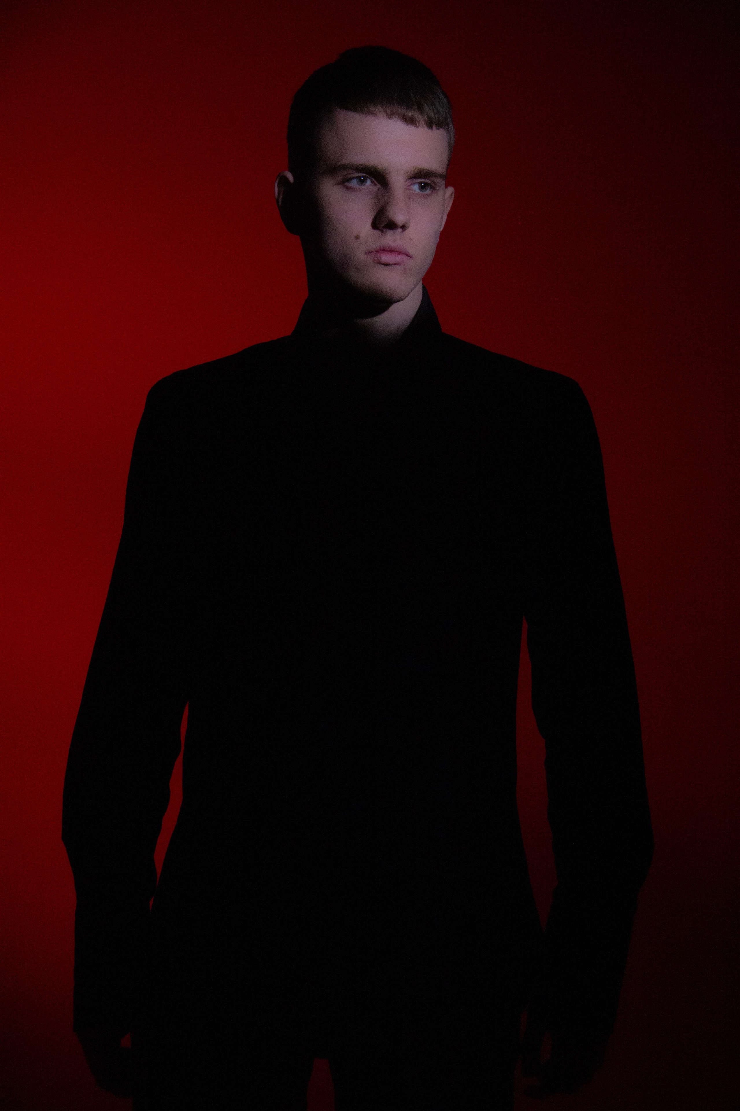 Мужской портрет с цветом. Главная