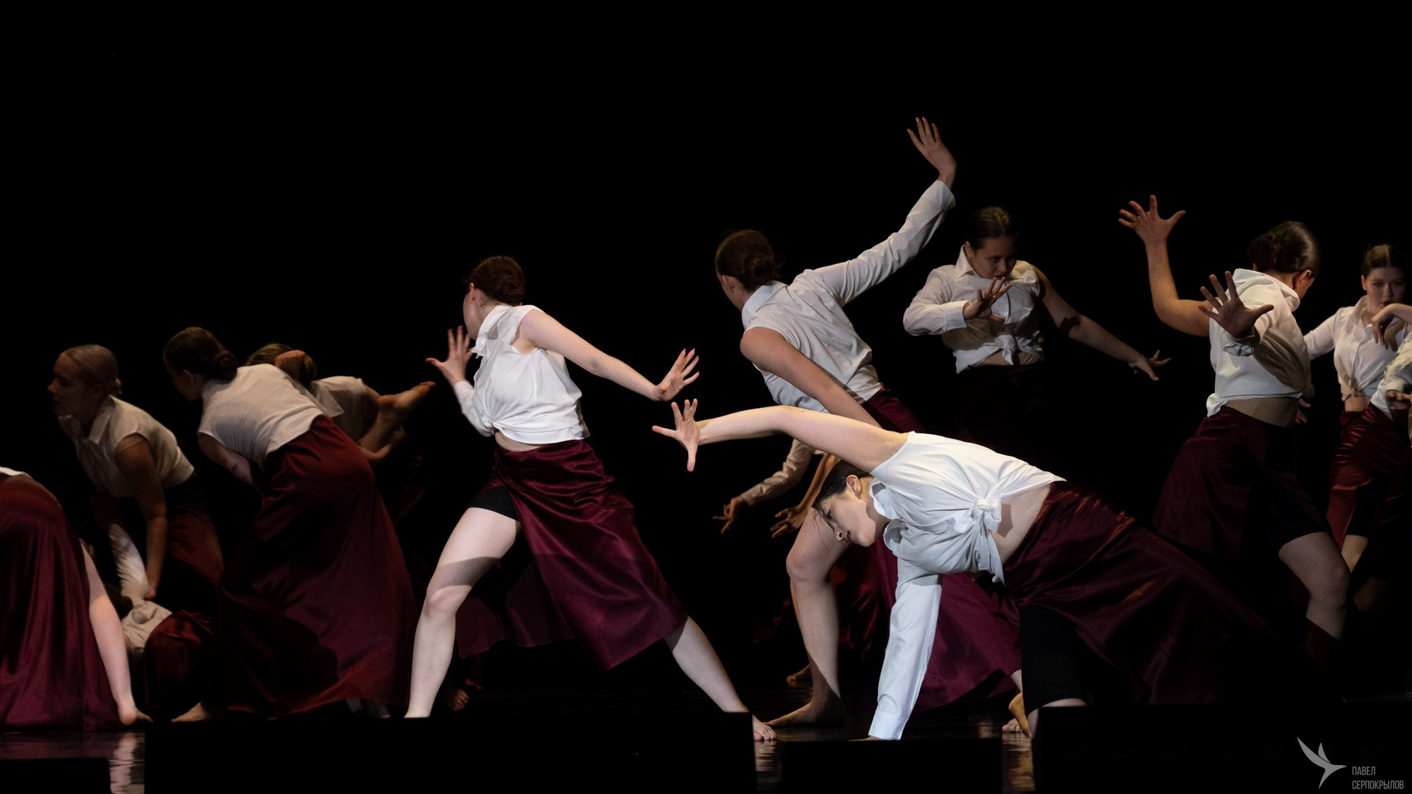 Концерт народного хореографического коллектива «Виктория». Репортажный фотограф в Казани Павел Серпокрылов