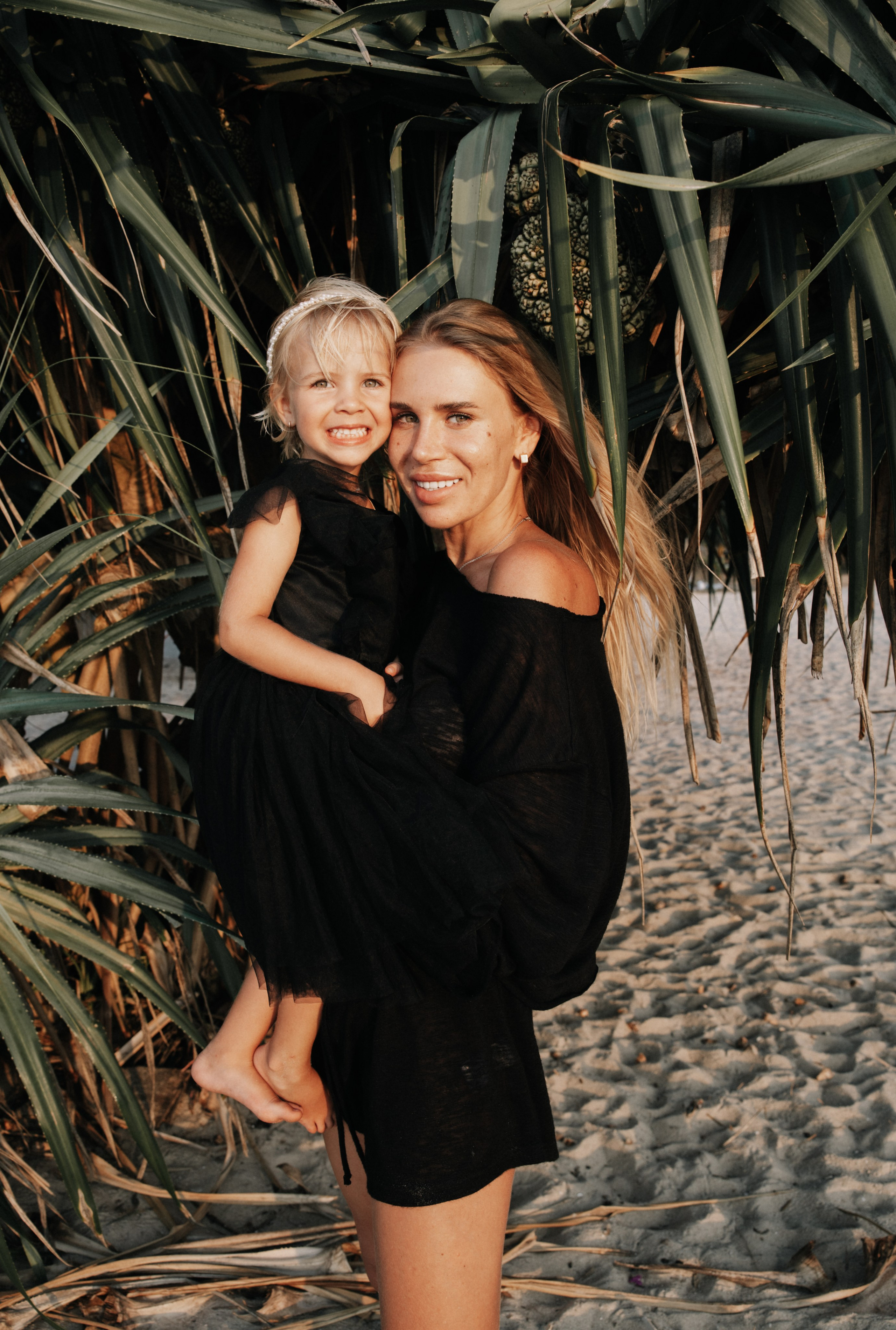 Семейная фотосессия на природе | Естественные фотографии вашей семьи на свежем воздухе. Репортажный фотограф Катерина Гилс Москва