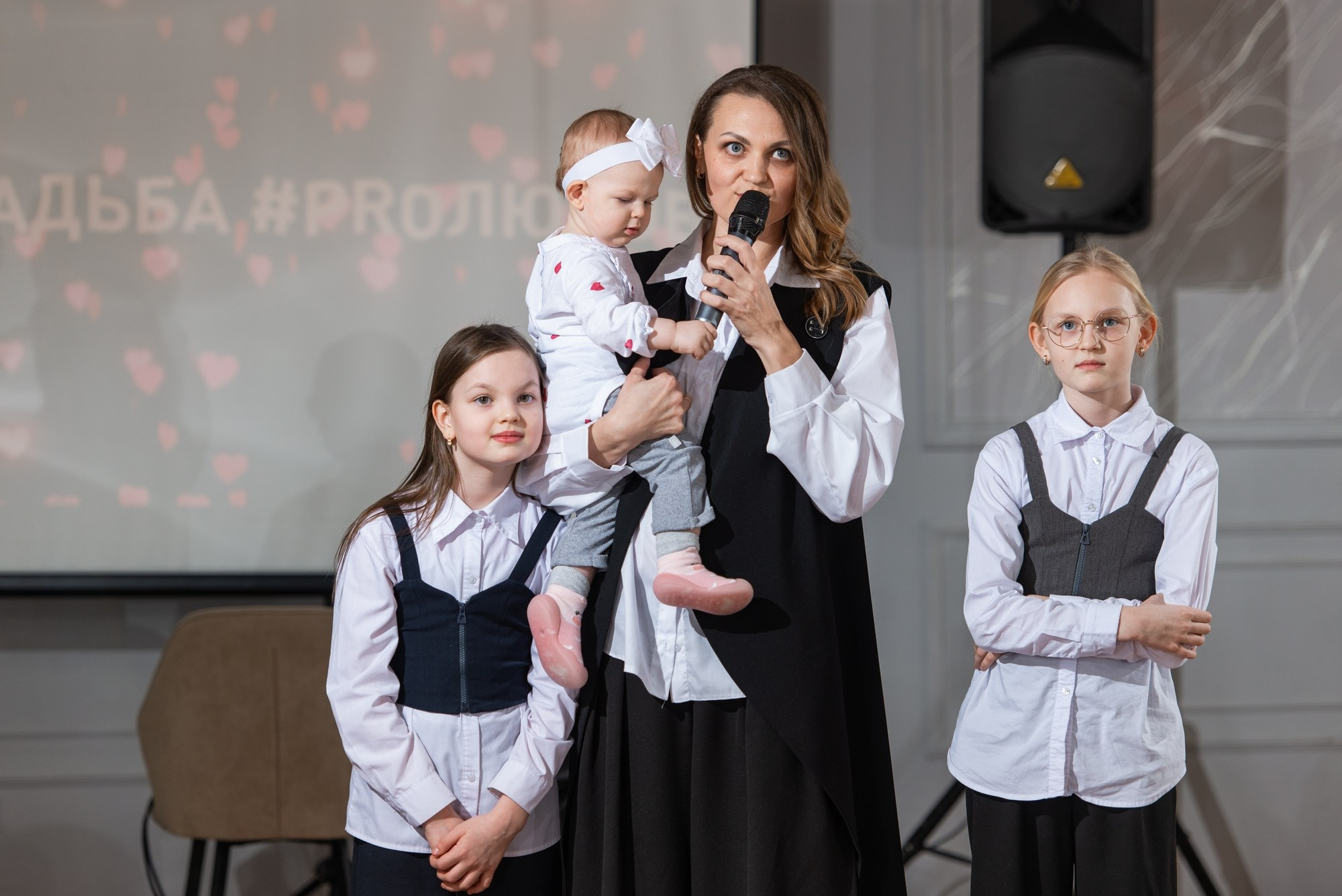 Студия и банкет. Свадебный и семейный фотограф в Омске Мормулев Михаил