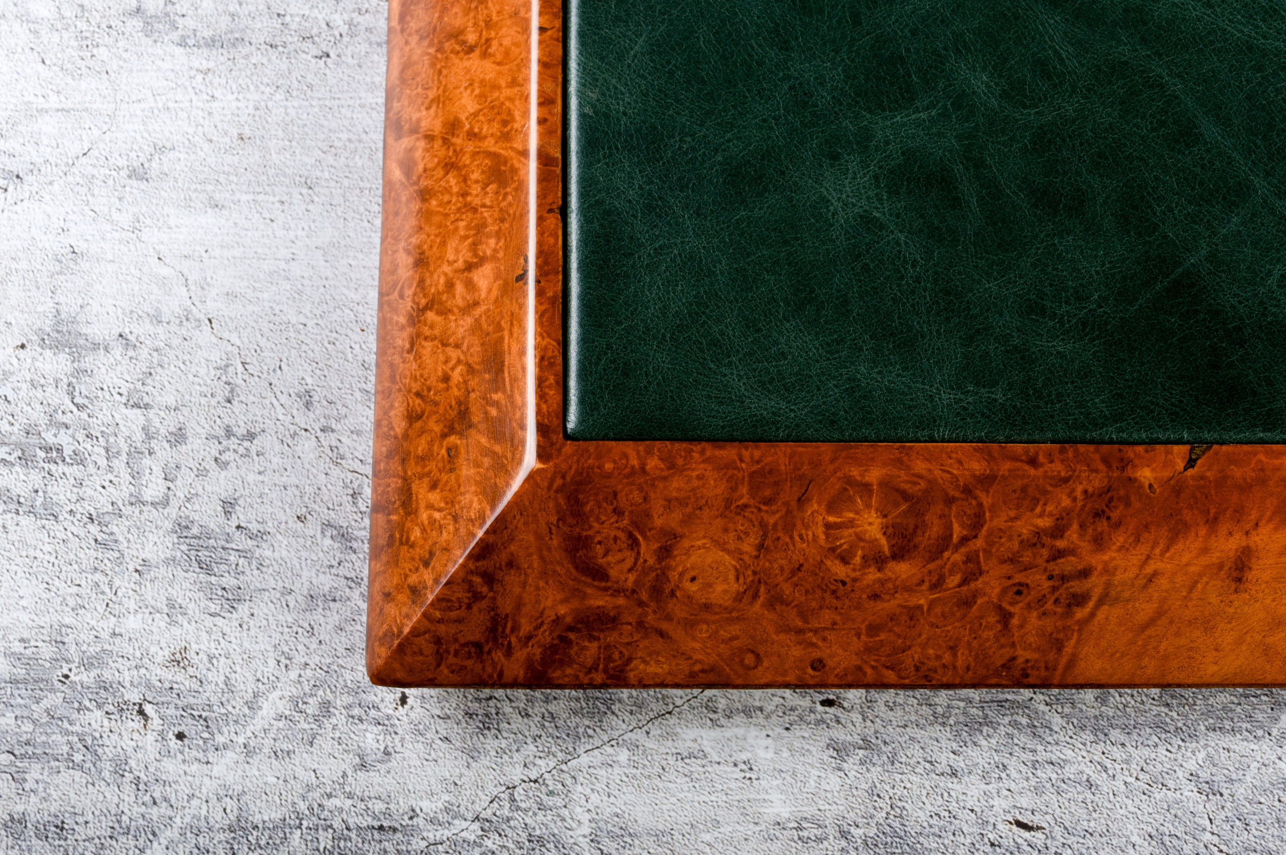 Съёмка беспроводных элитных зарядных. Предметный, рекламный, ювелирный фотограф в Москве