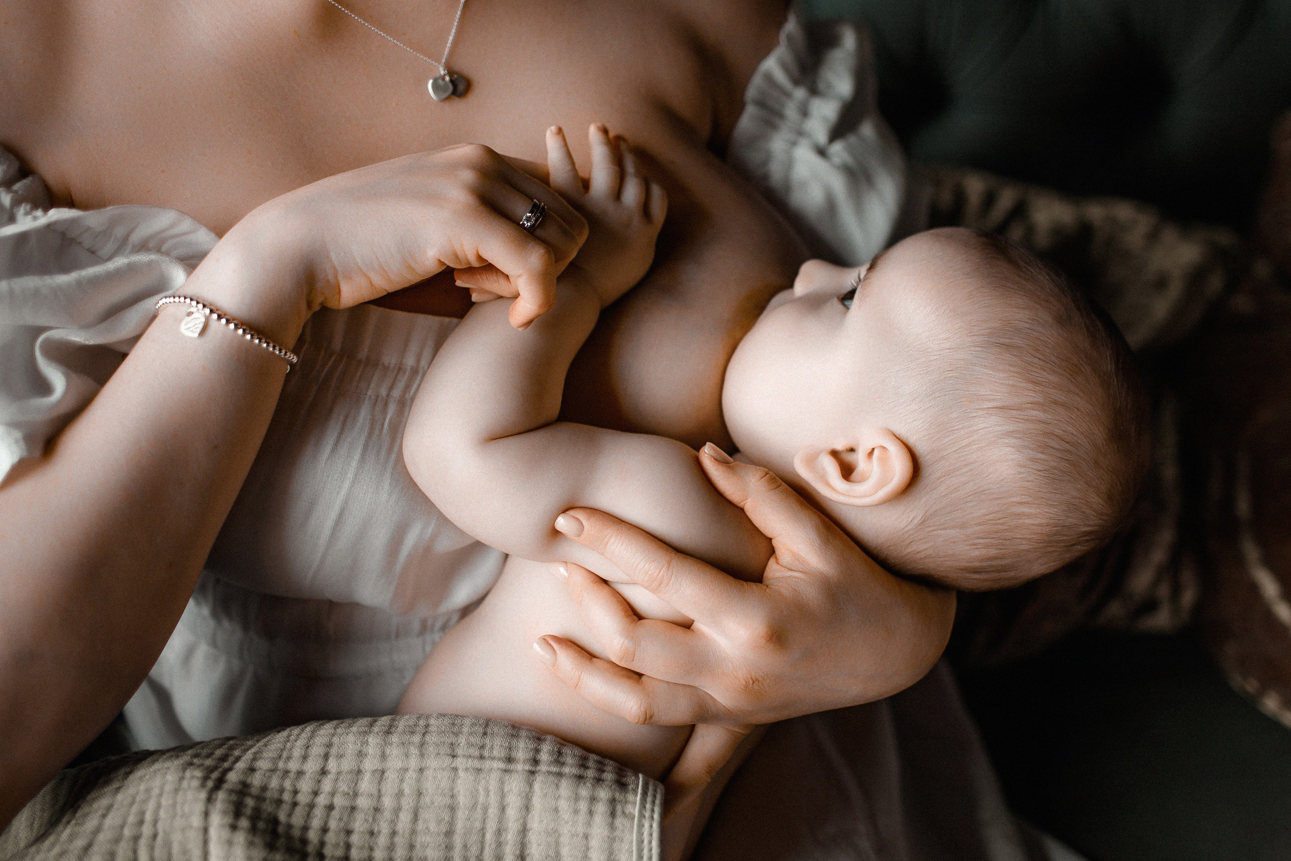 Мадонна — Алина