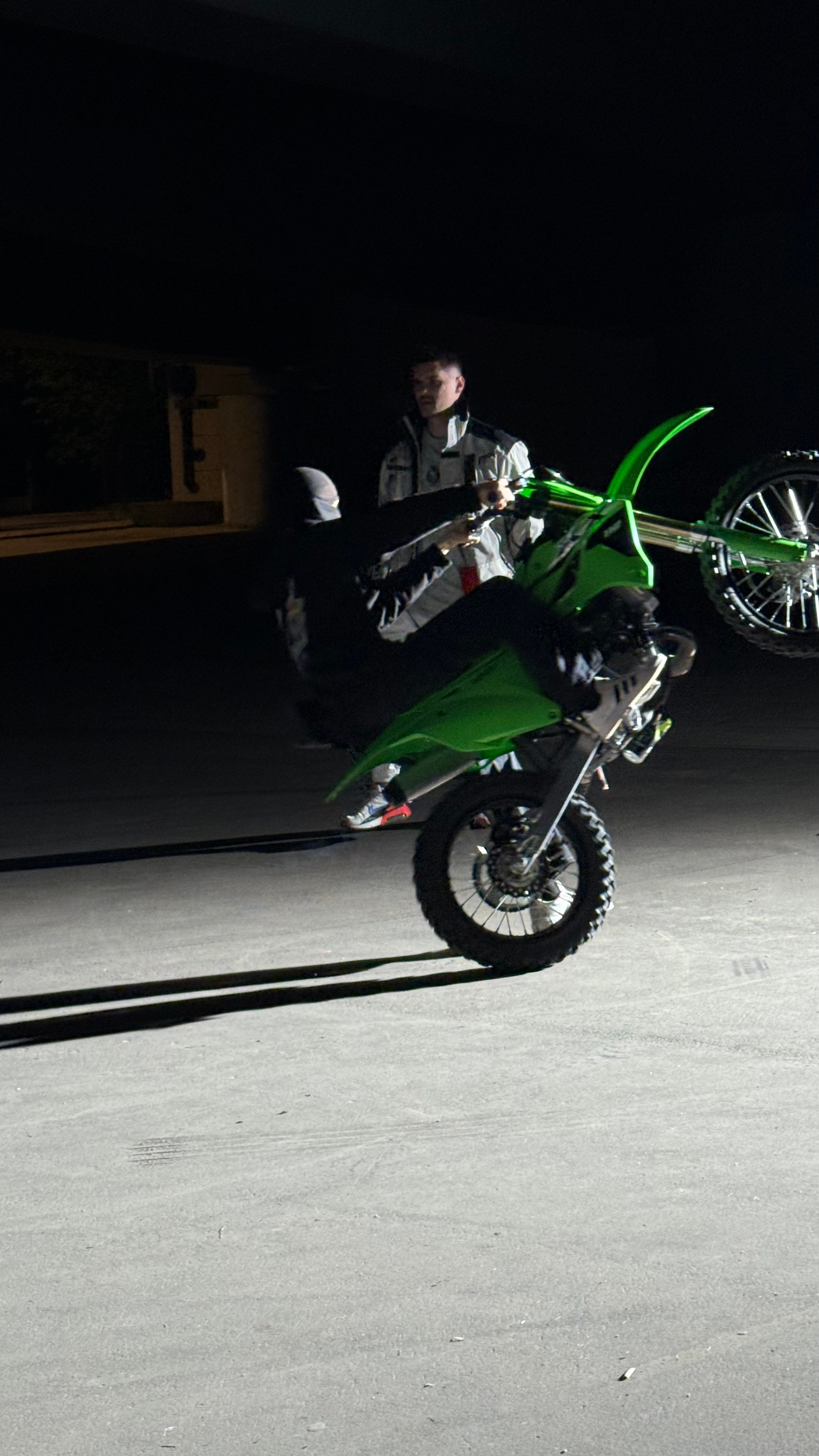 BACKSTAGE GALLERY. «MAK FLAME»