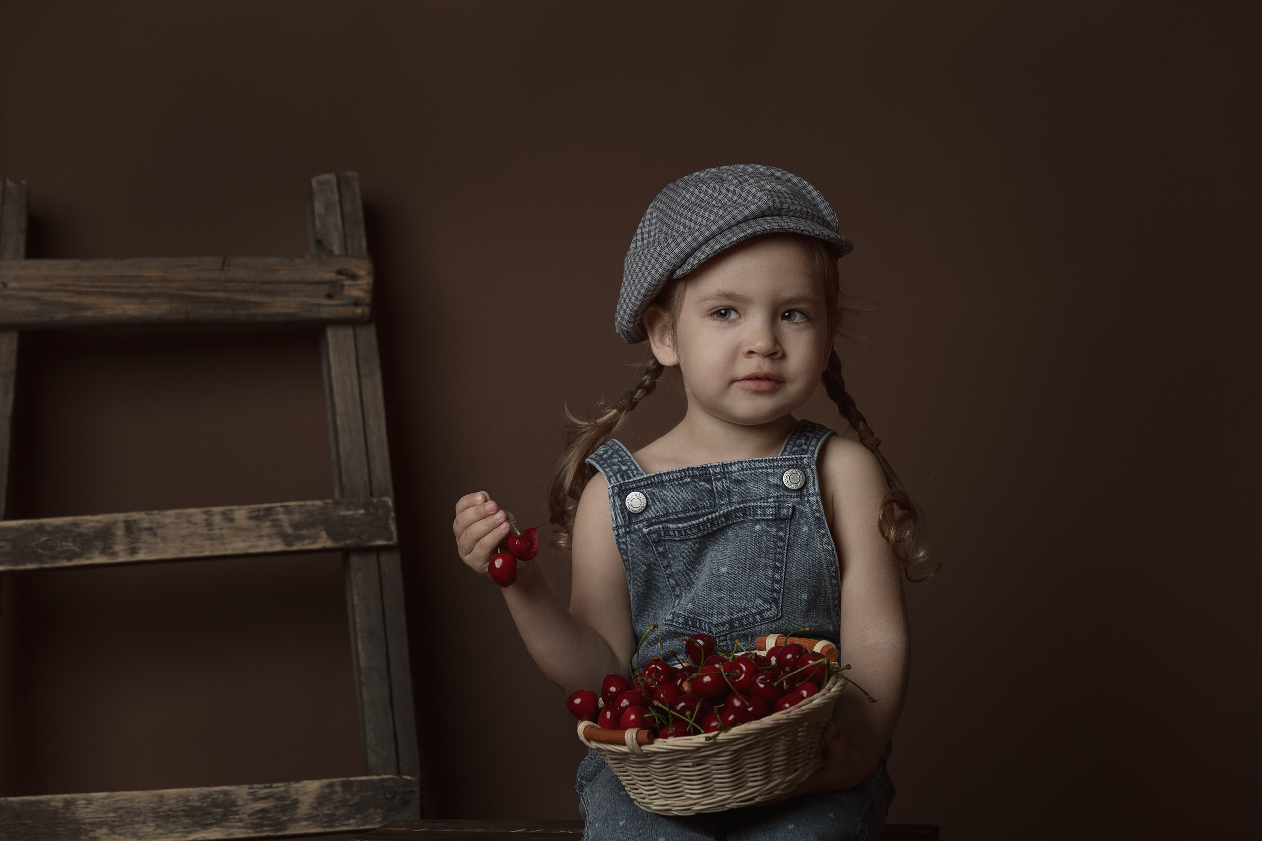 Ника и летний урожай. Детский fineart фотограф в Ростове-на-Дону Алёна Журавлева