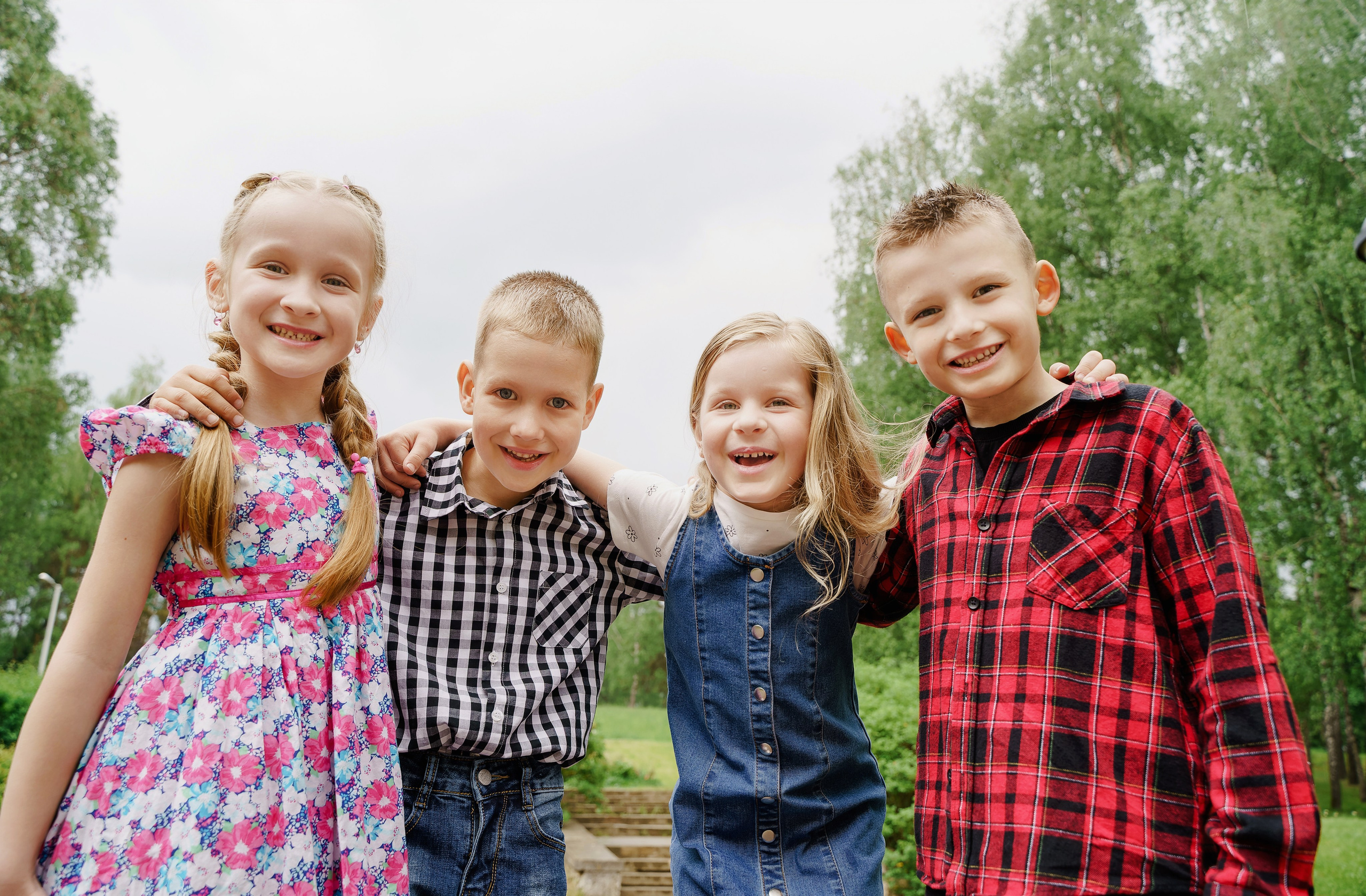Выпускные альбомы для детского сада. Семейный и свадебный фотограф Минск Юрий Прилепов. Выпускные альбомы!