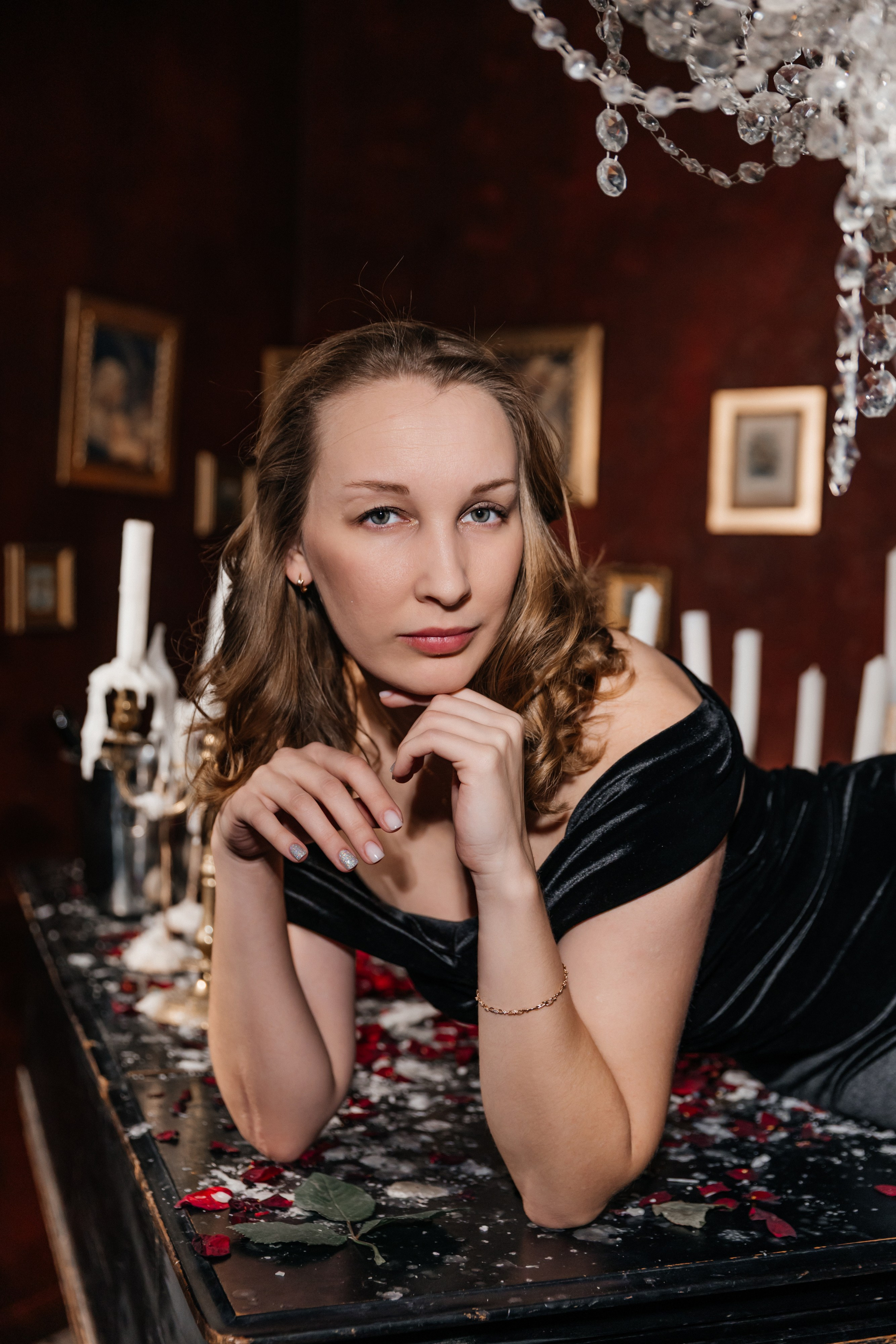 Рояль и цветы. Фотограф Крым, Севастополь